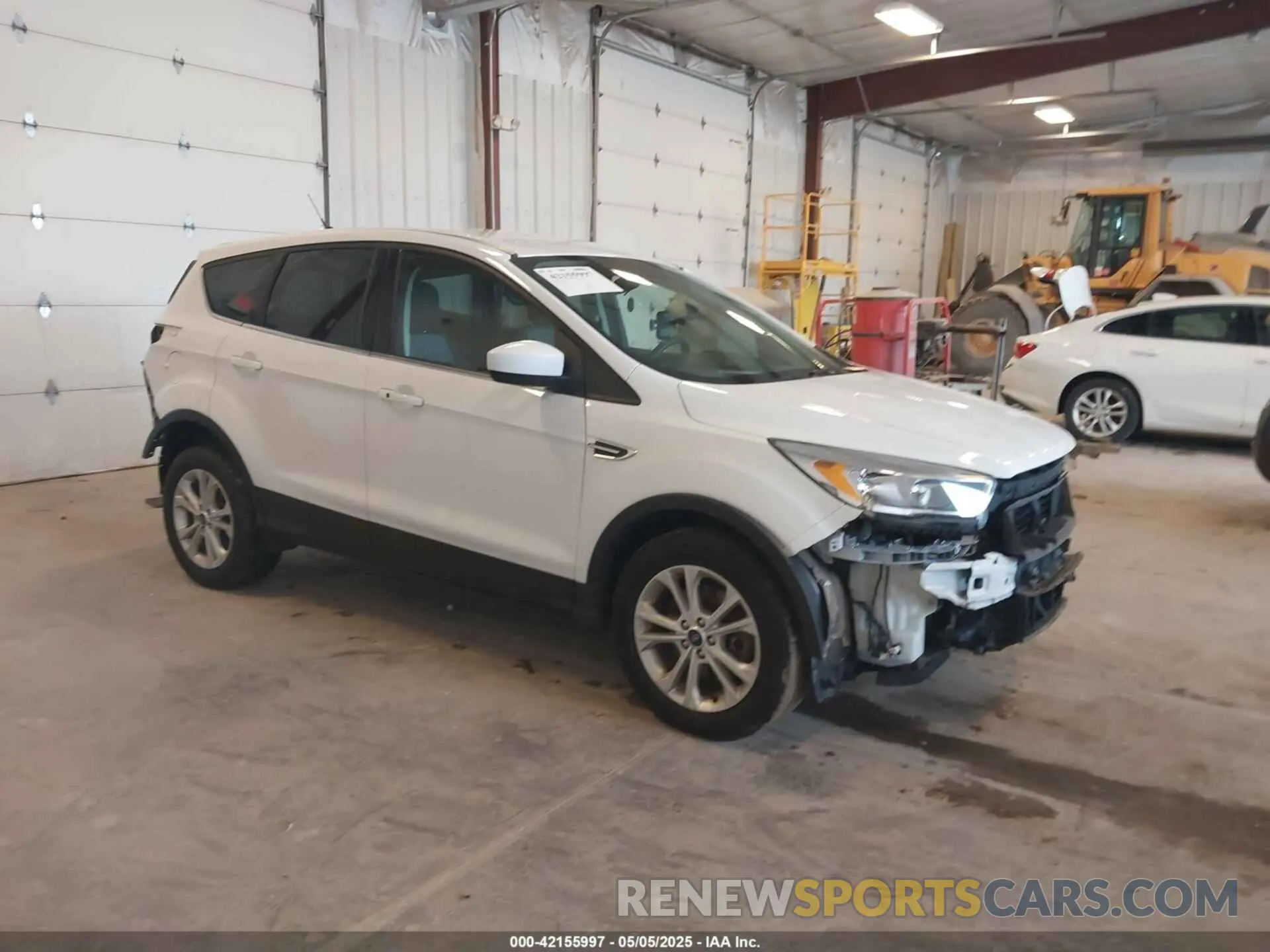 1 Photograph of a damaged car 1FMCU9GDXKUA97147 FORD ESCAPE 2019