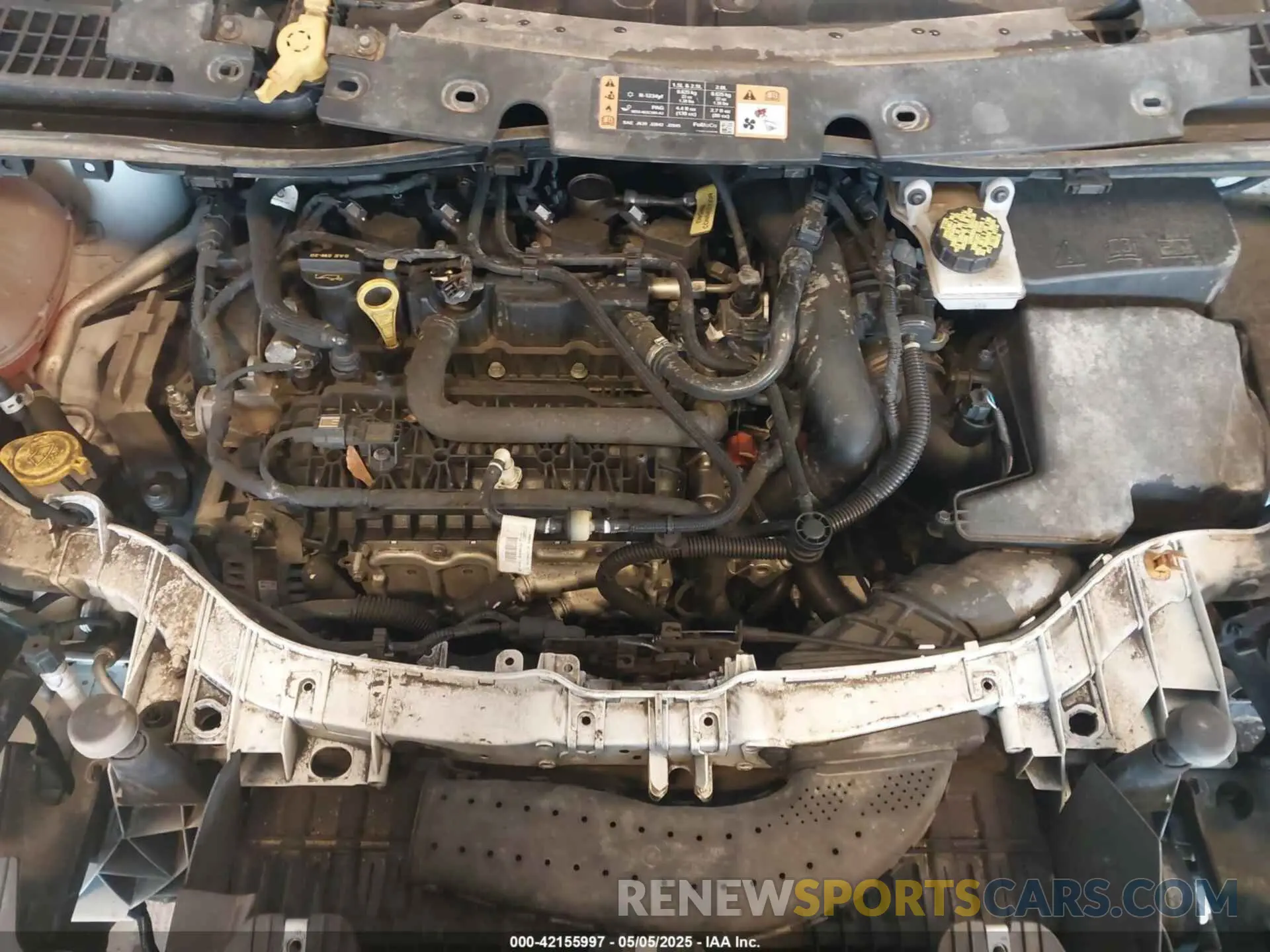 10 Photograph of a damaged car 1FMCU9GDXKUA97147 FORD ESCAPE 2019