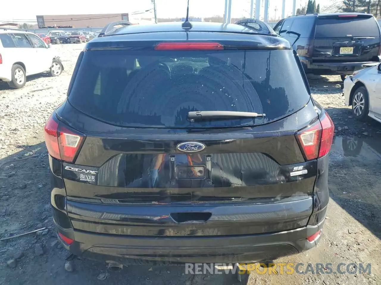 6 Photograph of a damaged car 1FMCU9GDXKUB18790 FORD ESCAPE 2019