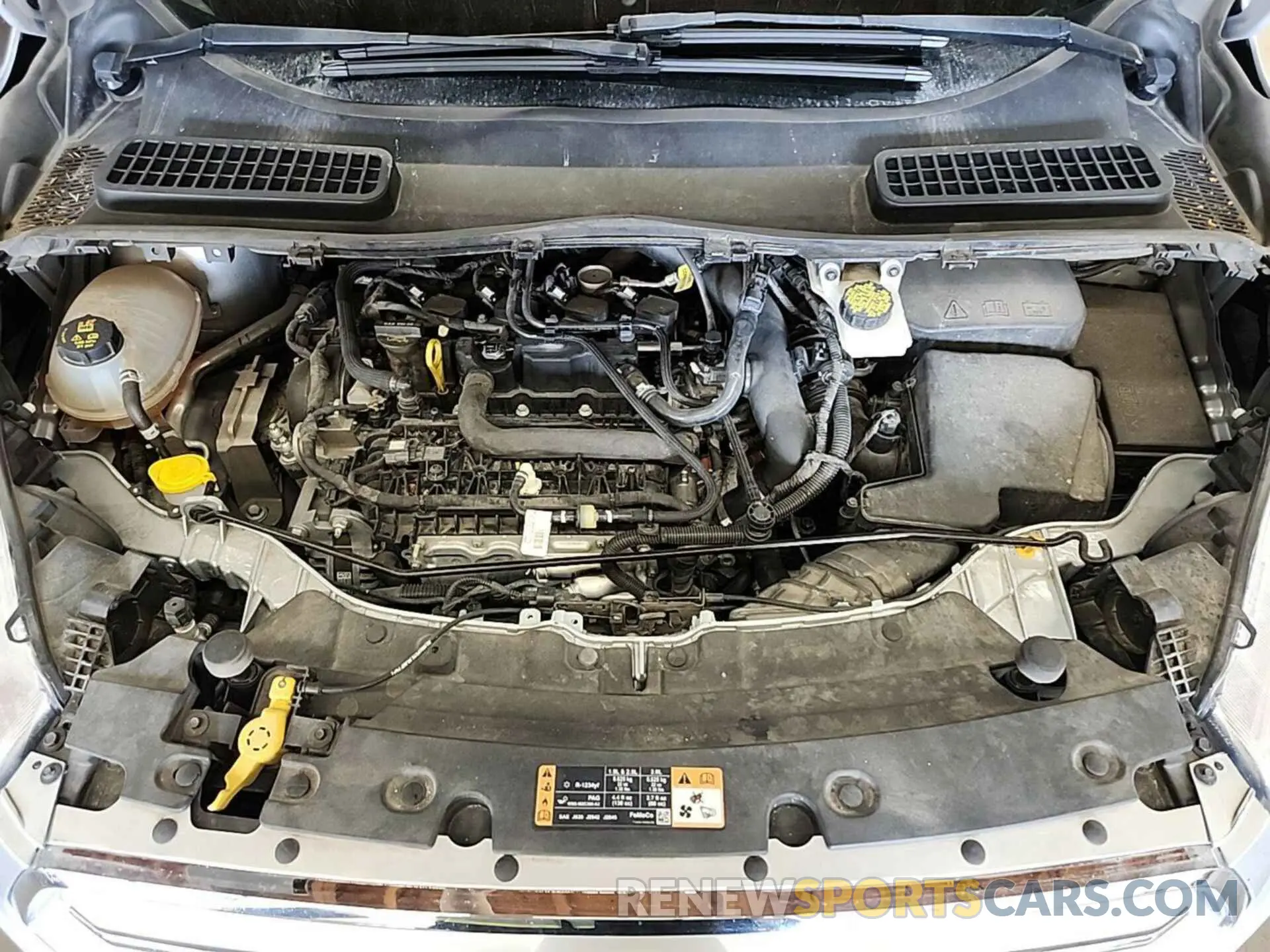 1 Photograph of a damaged car 1FMCU9GDXKUB27277 FORD ESCAPE 2019