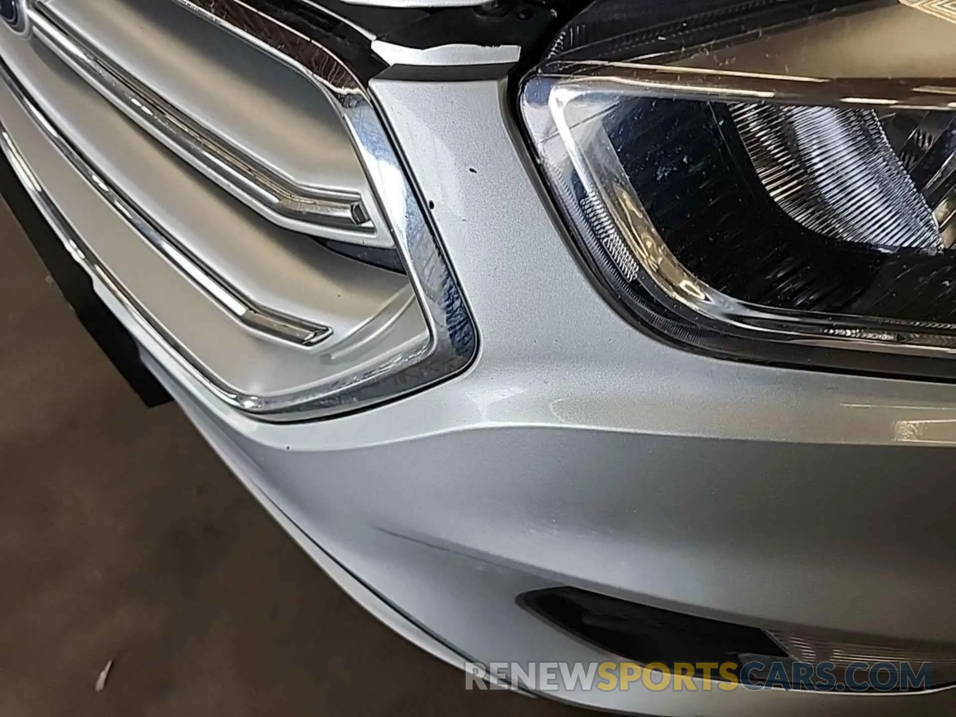 10 Photograph of a damaged car 1FMCU9GDXKUB27277 FORD ESCAPE 2019