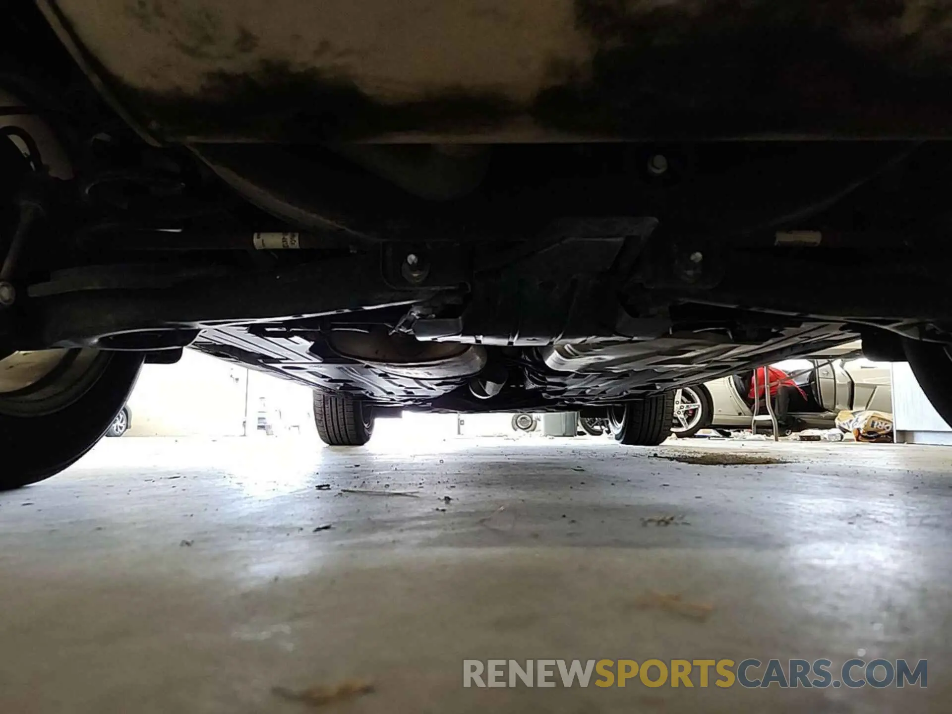 17 Photograph of a damaged car 1FMCU9GDXKUB27277 FORD ESCAPE 2019