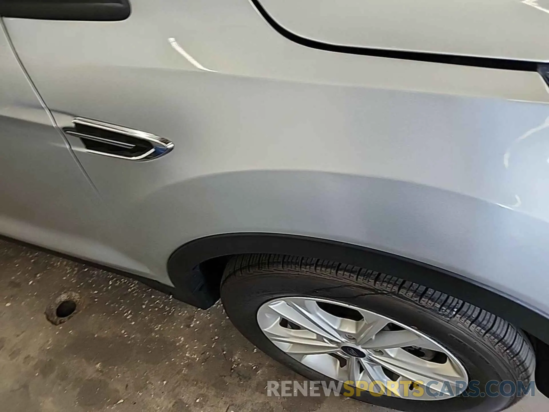 2 Photograph of a damaged car 1FMCU9GDXKUB27277 FORD ESCAPE 2019