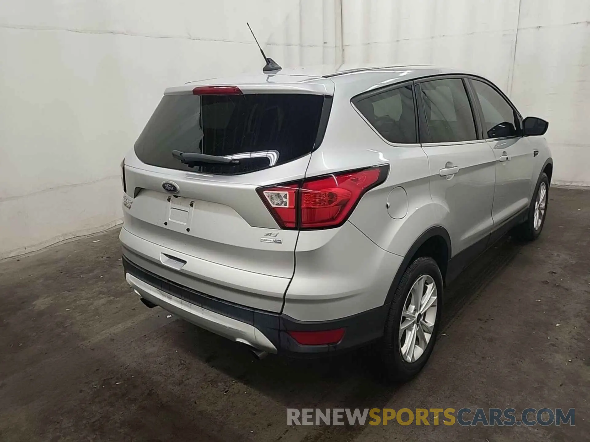 7 Photograph of a damaged car 1FMCU9GDXKUB27277 FORD ESCAPE 2019