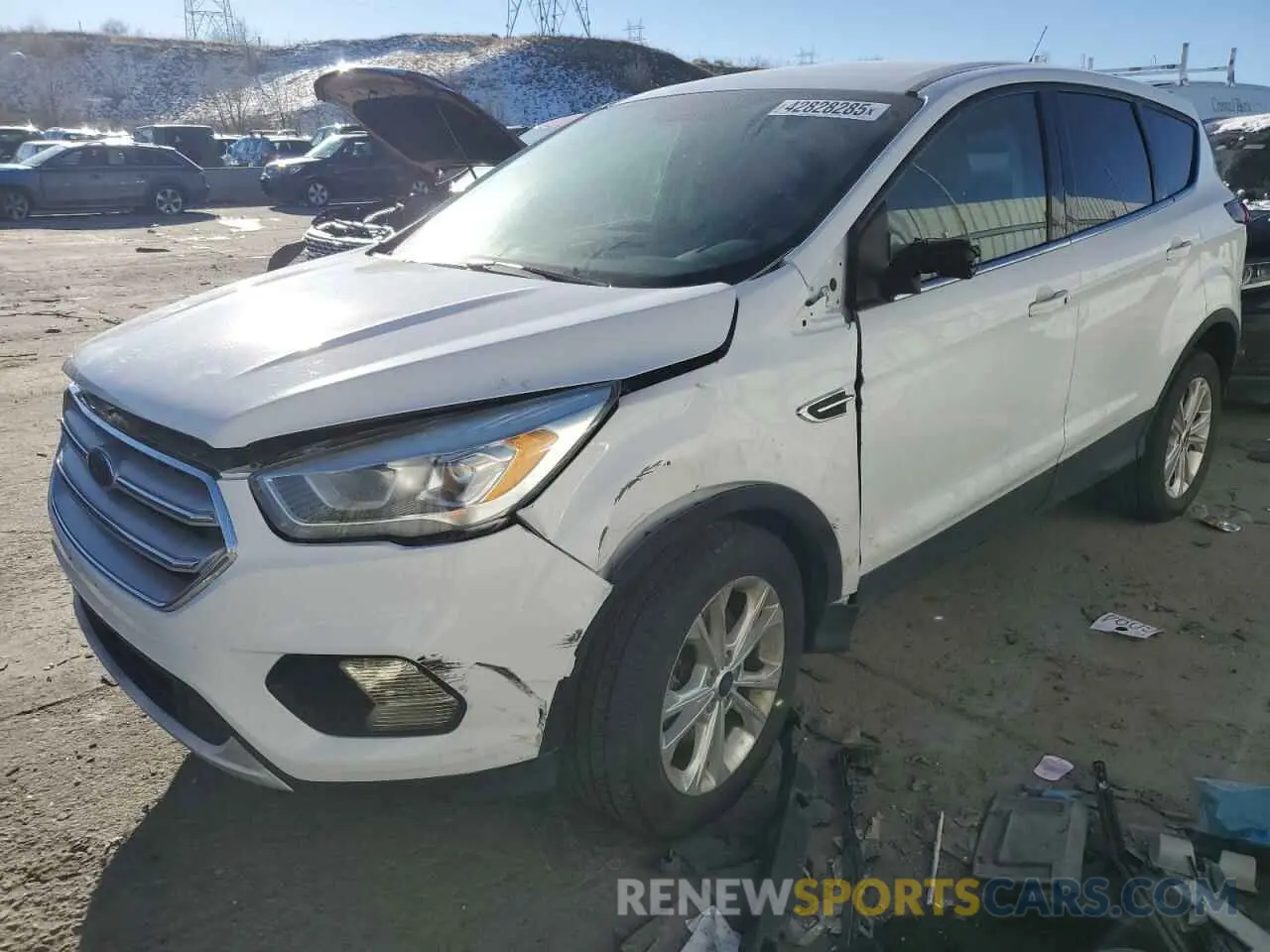 1 Photograph of a damaged car 1FMCU9GDXKUB32530 FORD ESCAPE 2019
