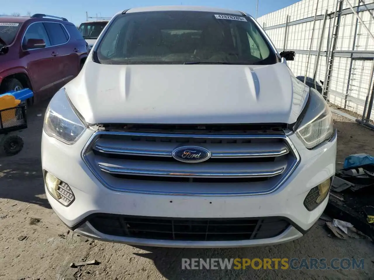 5 Photograph of a damaged car 1FMCU9GDXKUB32530 FORD ESCAPE 2019