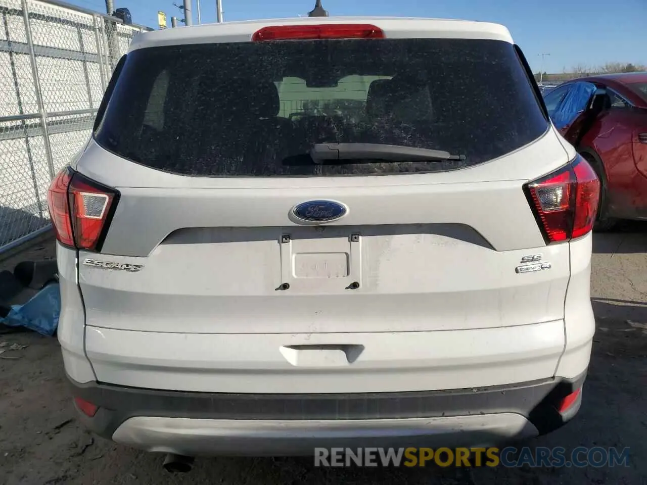 6 Photograph of a damaged car 1FMCU9GDXKUB32530 FORD ESCAPE 2019