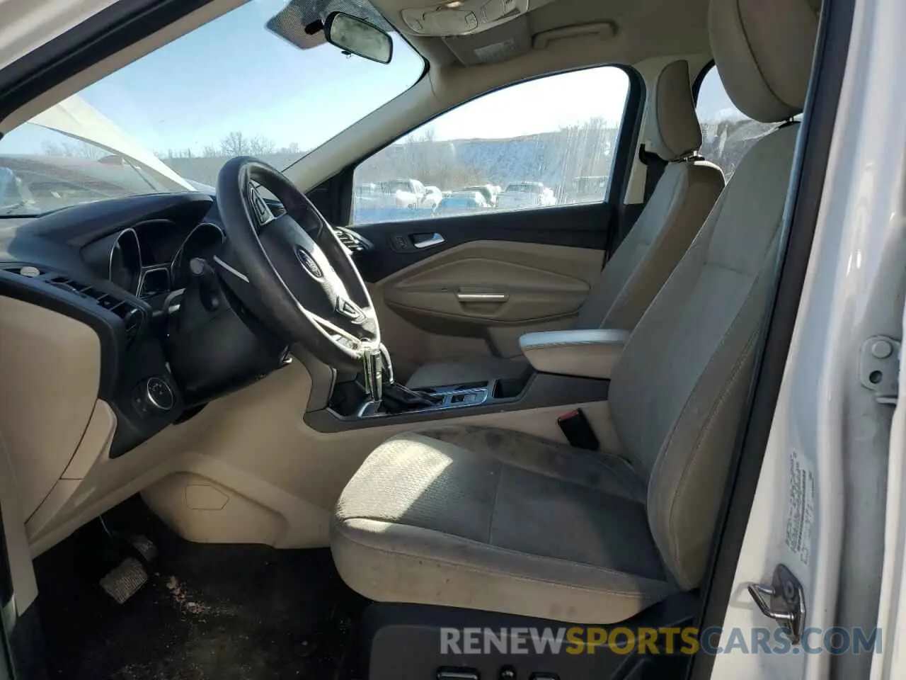 7 Photograph of a damaged car 1FMCU9GDXKUB32530 FORD ESCAPE 2019