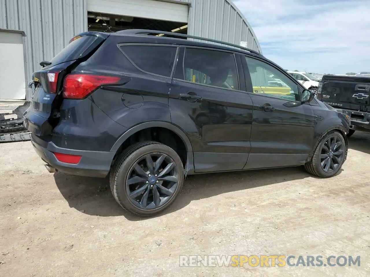 3 Photograph of a damaged car 1FMCU9GDXKUB59677 FORD ESCAPE 2019