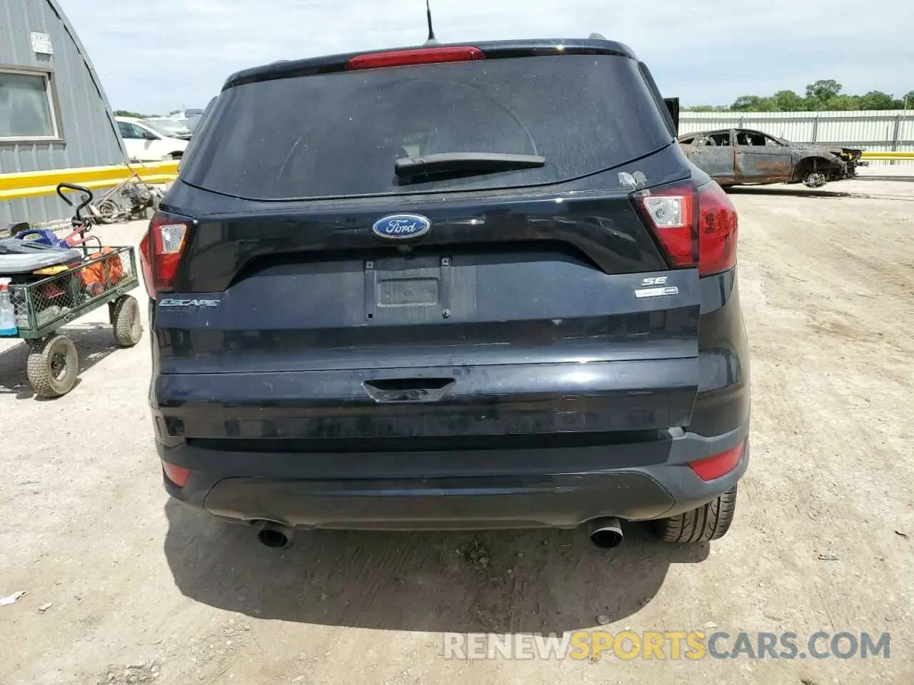 6 Photograph of a damaged car 1FMCU9GDXKUB59677 FORD ESCAPE 2019