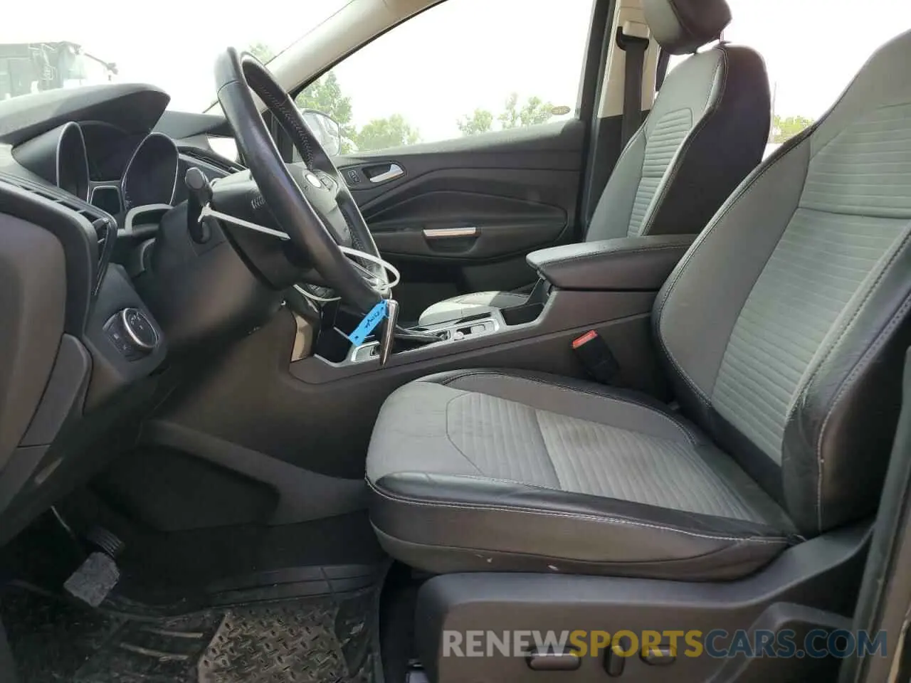 7 Photograph of a damaged car 1FMCU9GDXKUB59677 FORD ESCAPE 2019