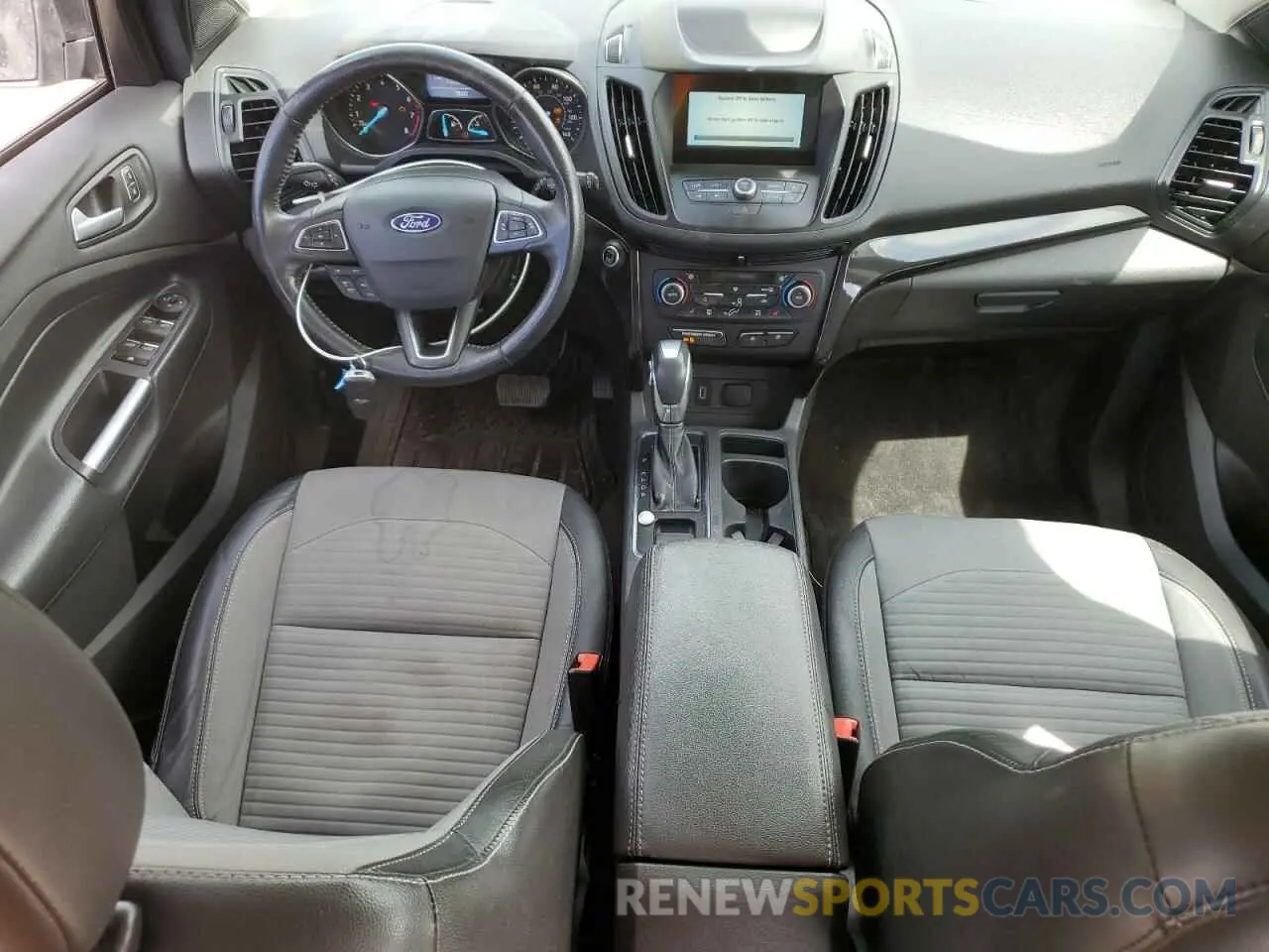 8 Photograph of a damaged car 1FMCU9GDXKUB59677 FORD ESCAPE 2019