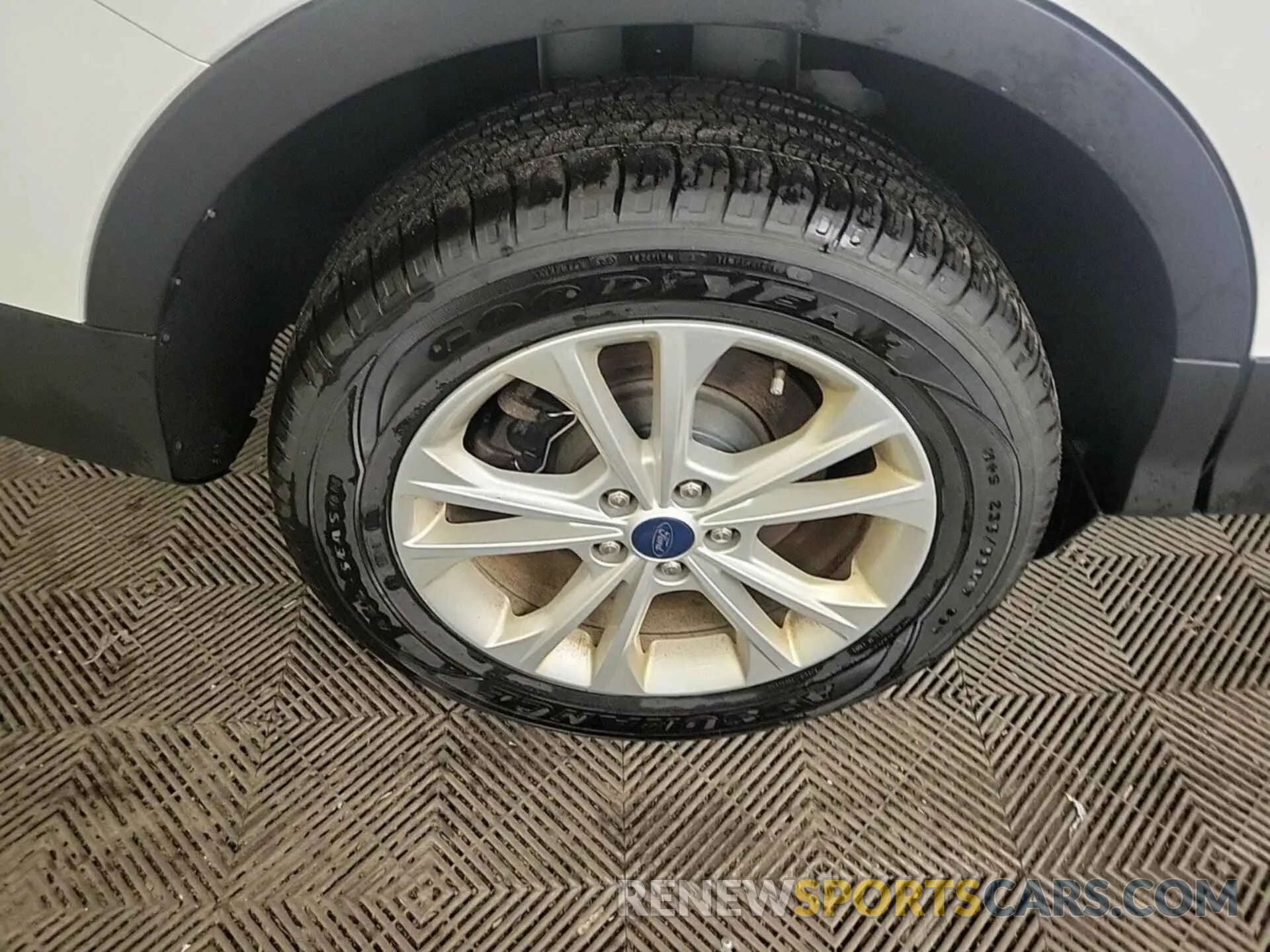 12 Photograph of a damaged car 1FMCU9GDXKUB65656 FORD ESCAPE 2019