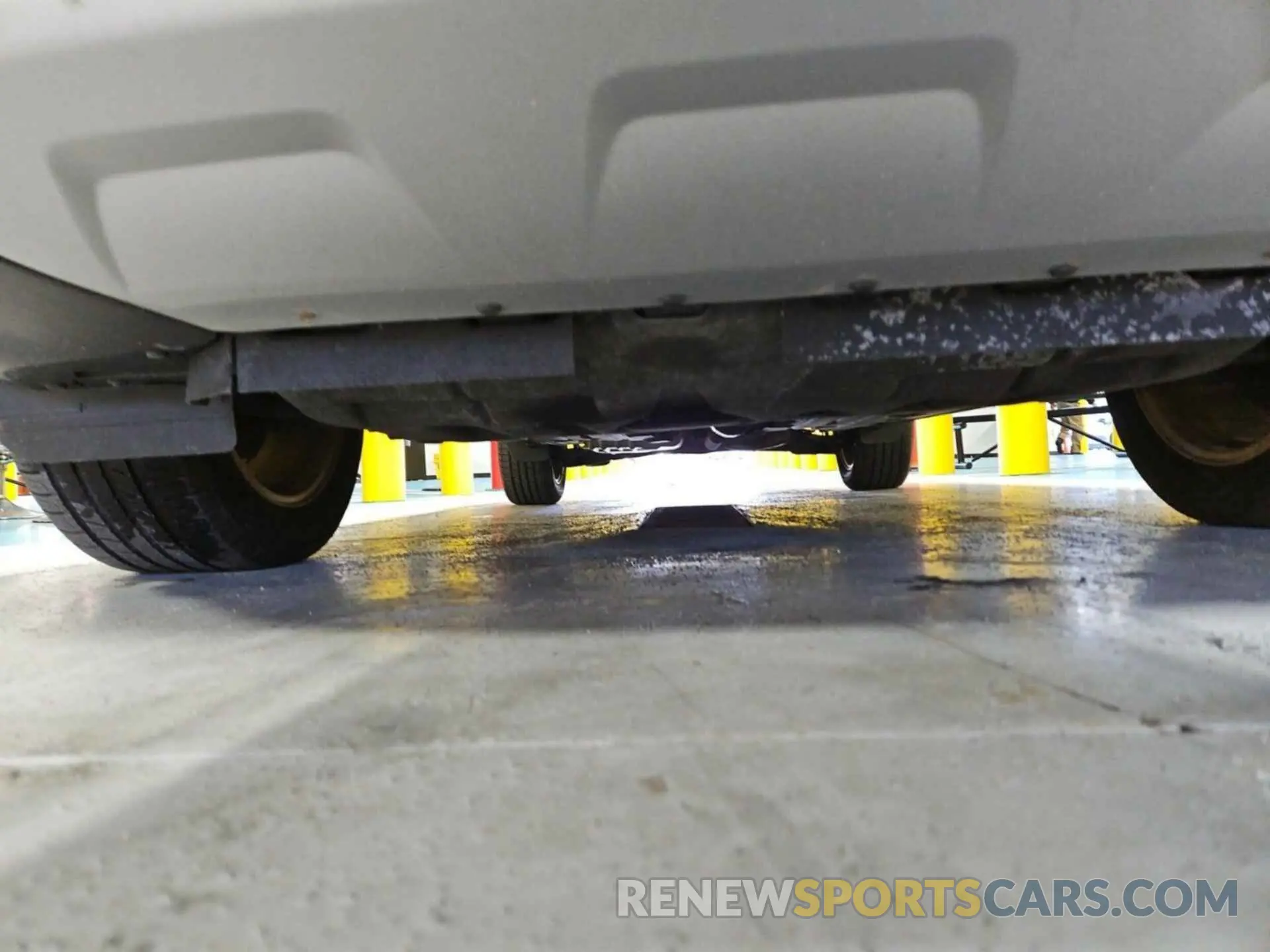 20 Photograph of a damaged car 1FMCU9GDXKUB65656 FORD ESCAPE 2019