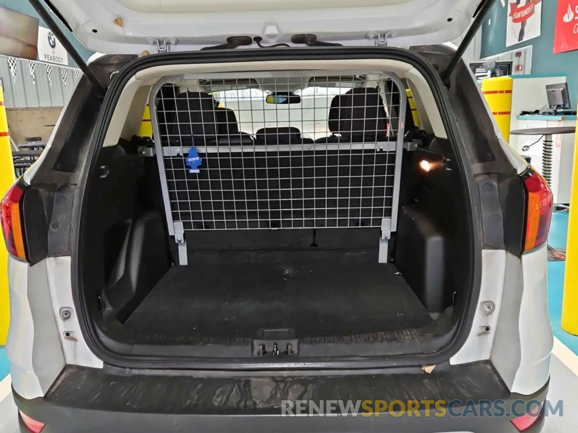 25 Photograph of a damaged car 1FMCU9GDXKUB65656 FORD ESCAPE 2019