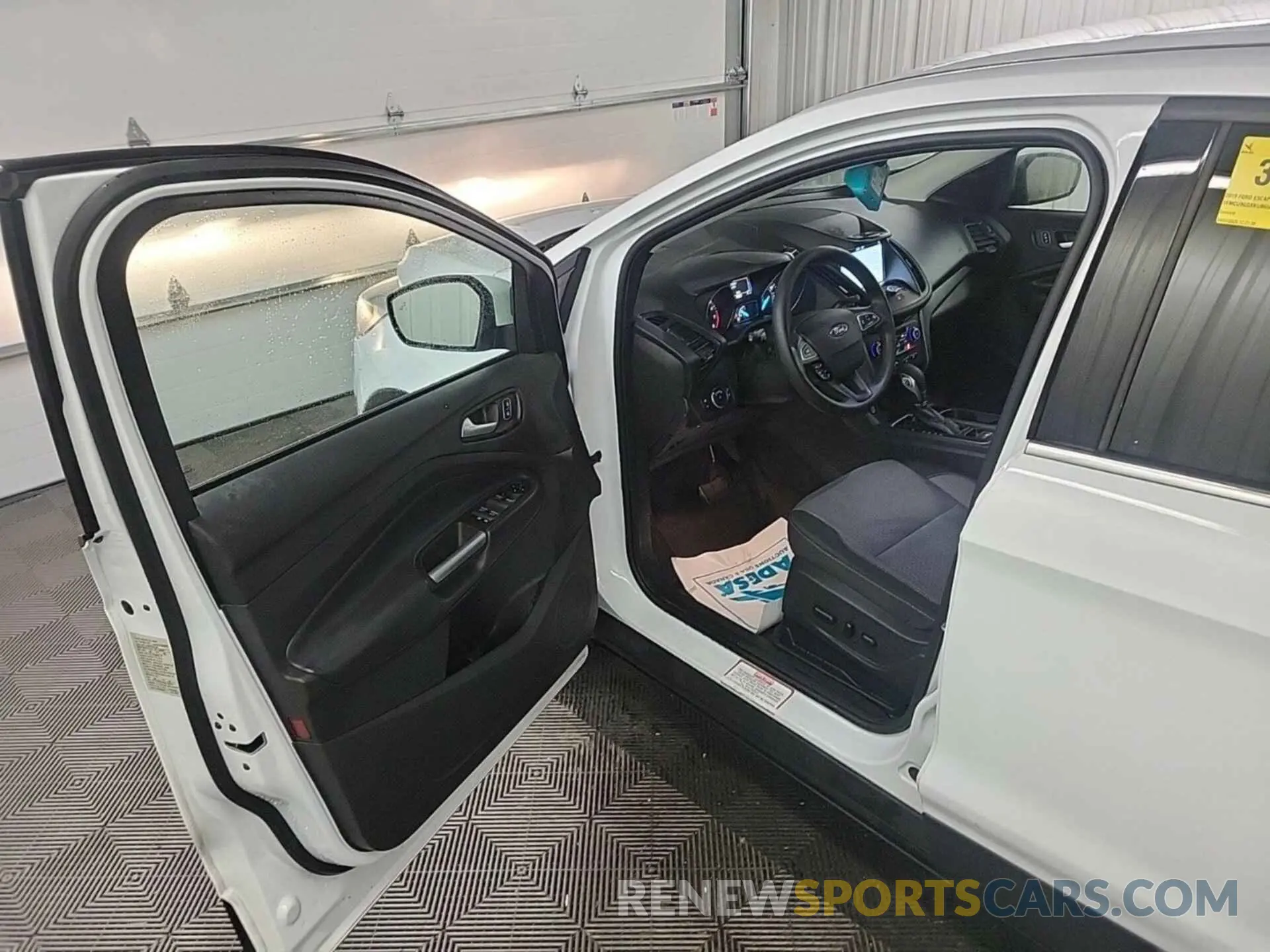 28 Photograph of a damaged car 1FMCU9GDXKUB65656 FORD ESCAPE 2019