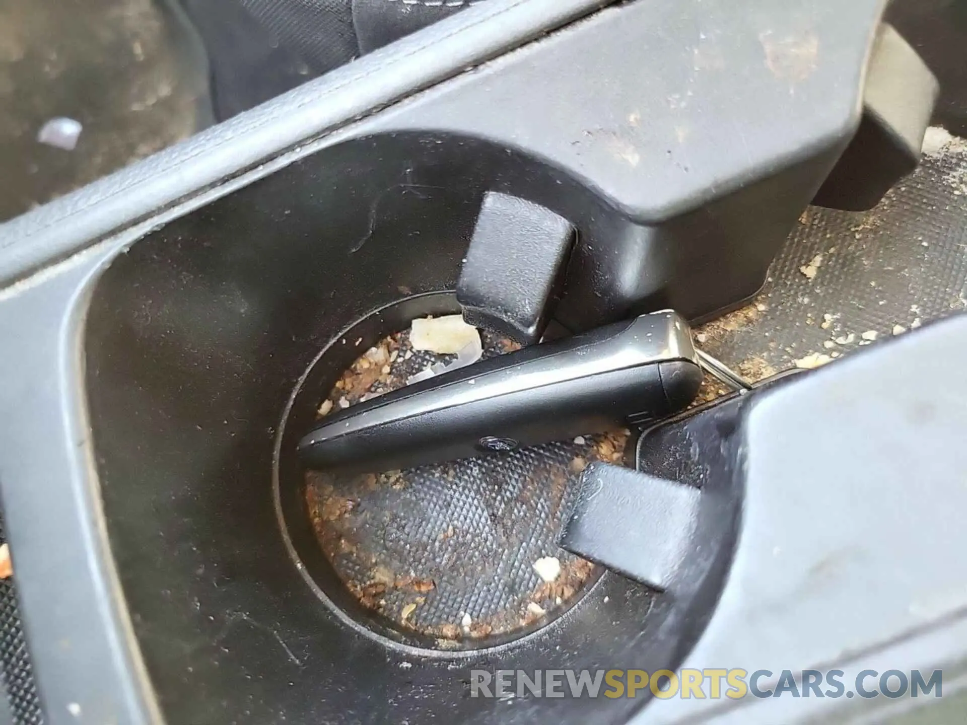 15 Photograph of a damaged car 1FMCU9GDXKUB75412 FORD ESCAPE 2019