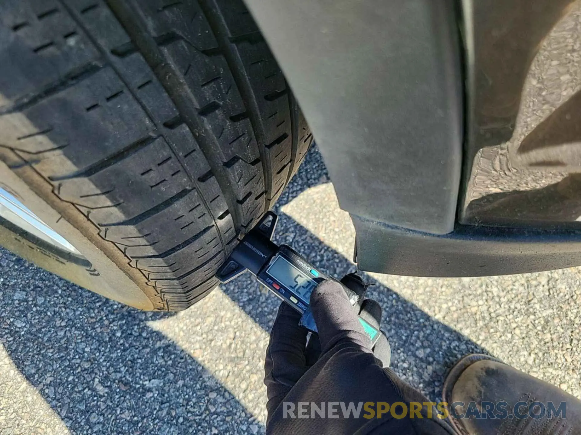 16 Photograph of a damaged car 1FMCU9GDXKUB75412 FORD ESCAPE 2019