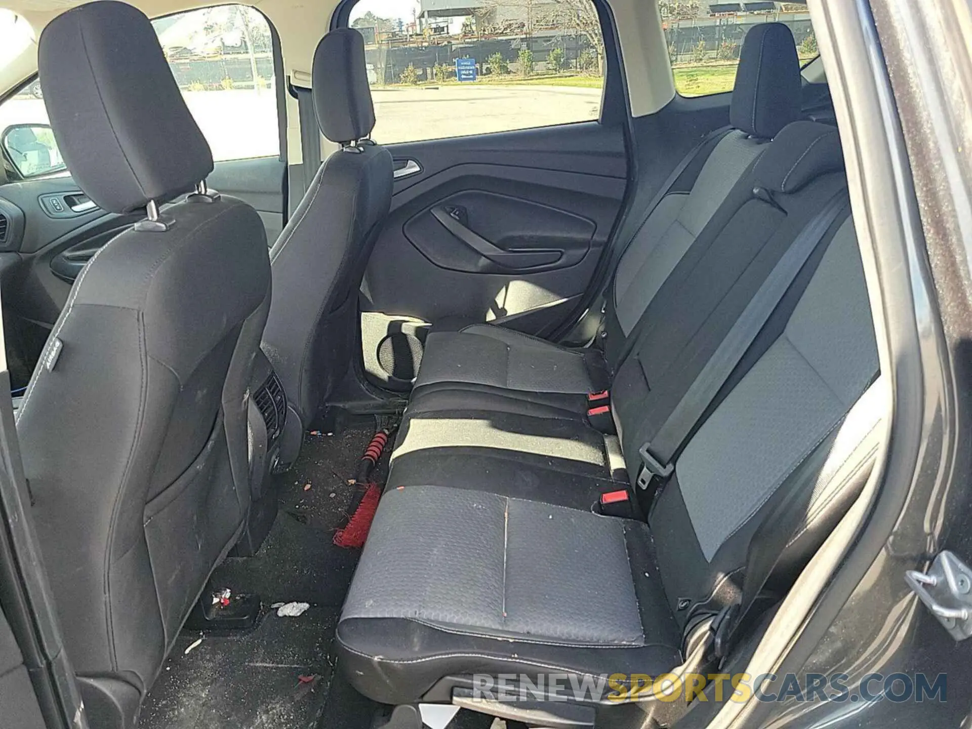 22 Photograph of a damaged car 1FMCU9GDXKUB75412 FORD ESCAPE 2019