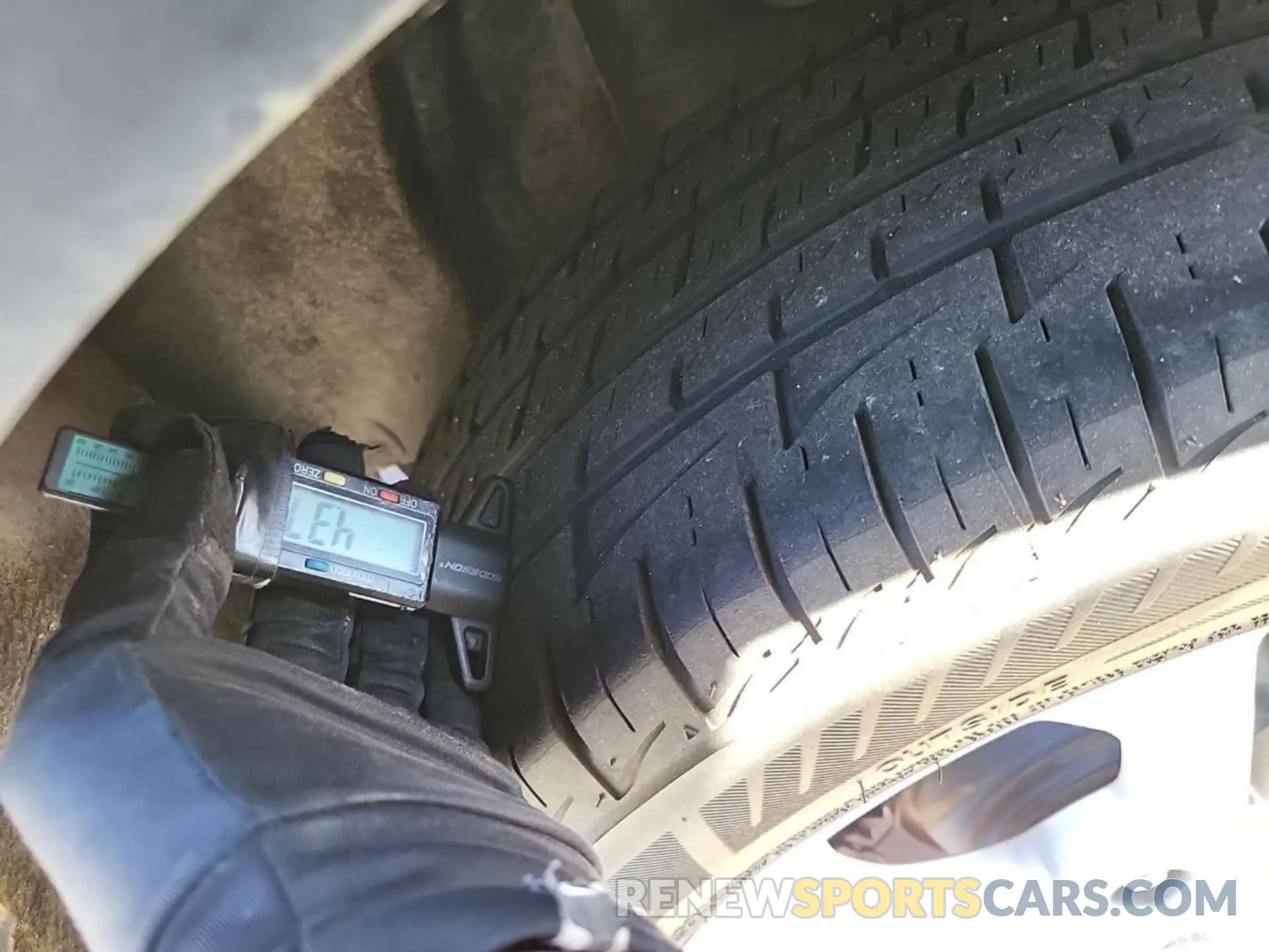 31 Photograph of a damaged car 1FMCU9GDXKUB75412 FORD ESCAPE 2019