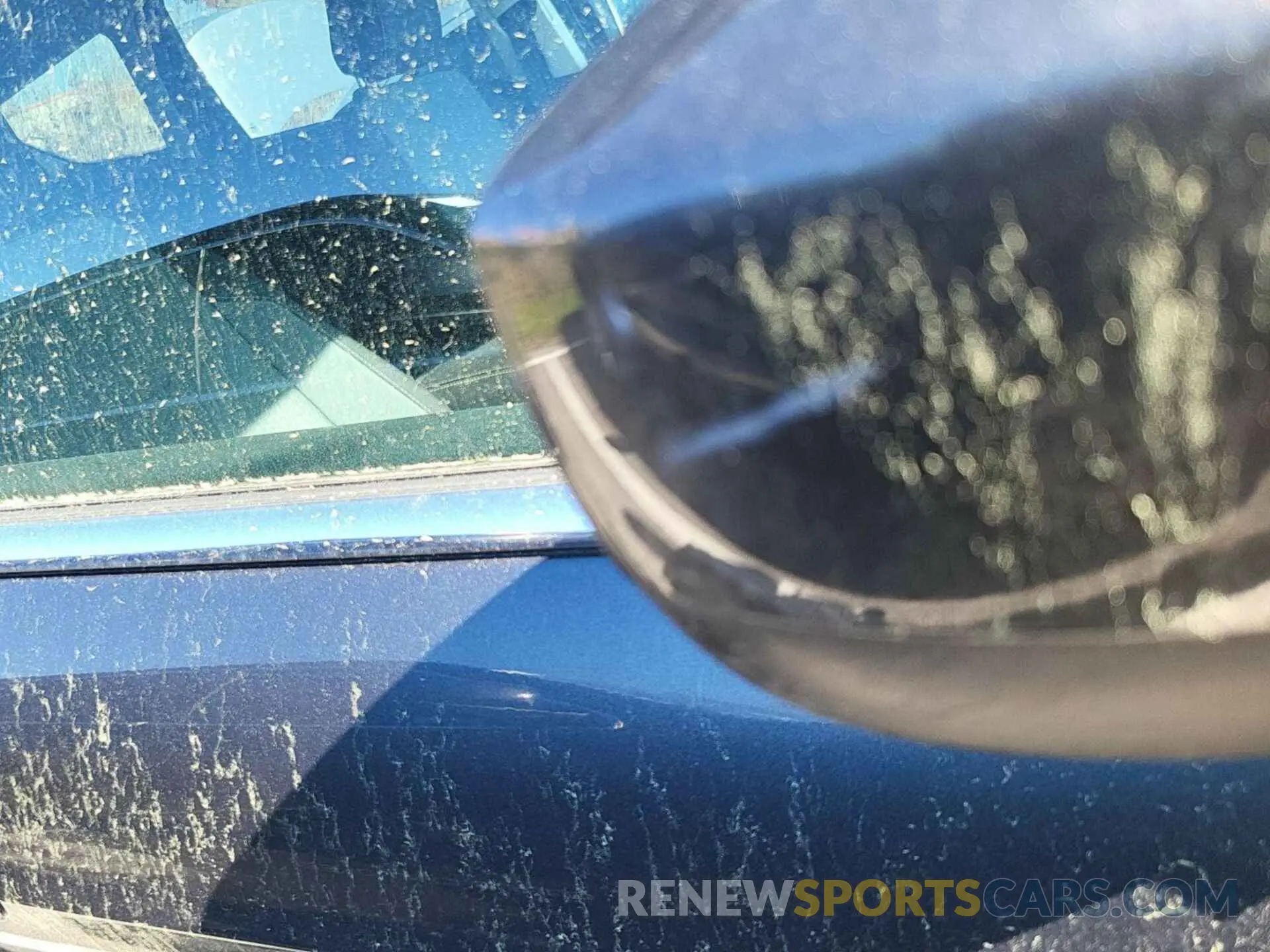 32 Photograph of a damaged car 1FMCU9GDXKUB75412 FORD ESCAPE 2019