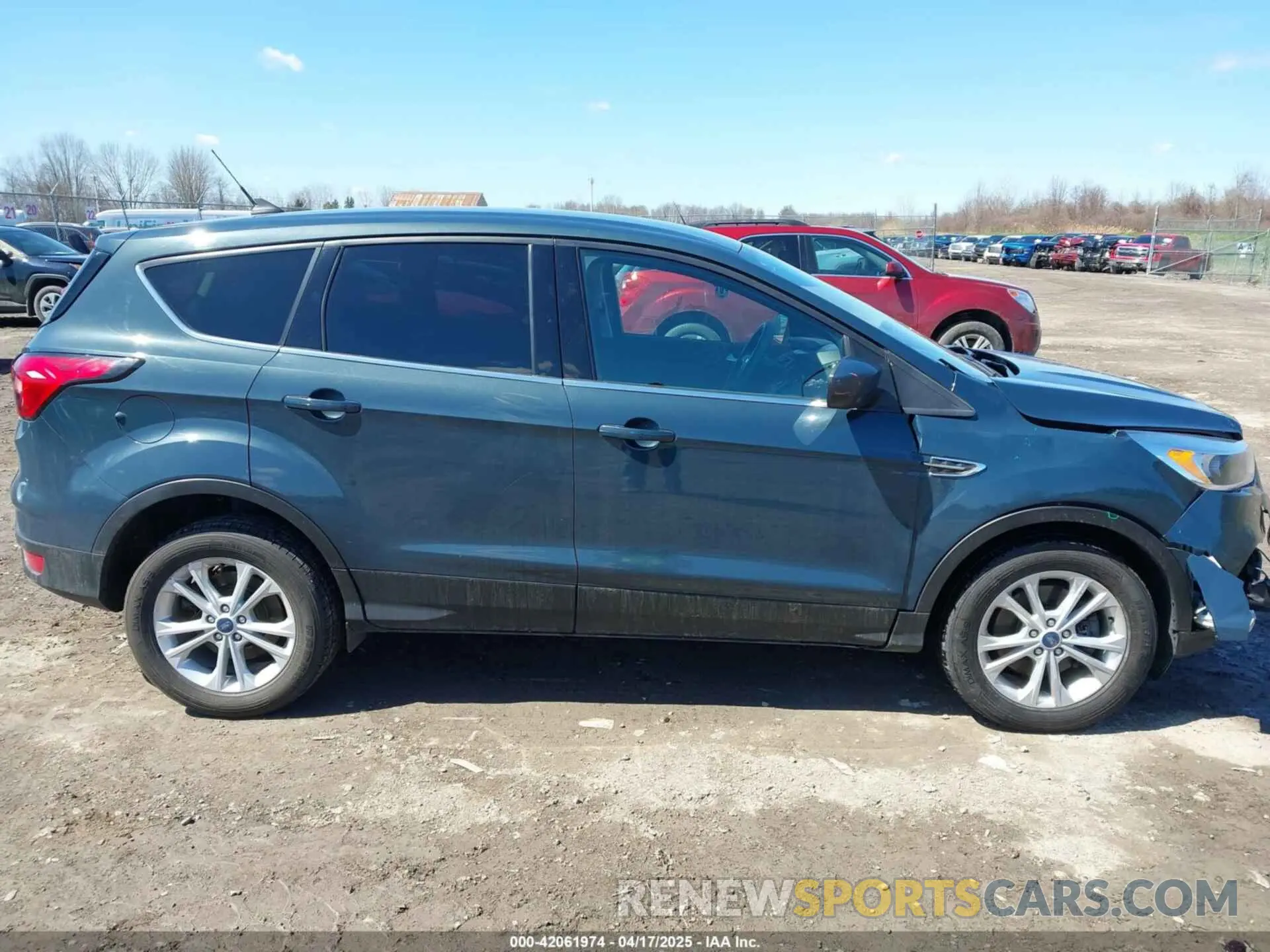13 Photograph of a damaged car 1FMCU9GDXKUC06609 FORD ESCAPE 2019
