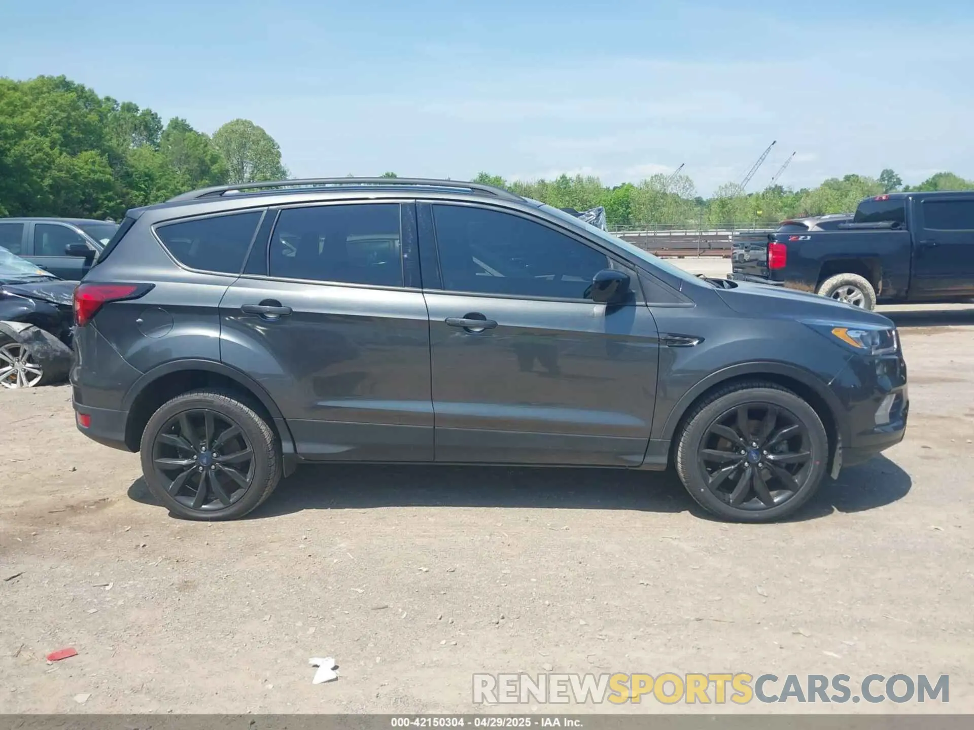13 Photograph of a damaged car 1FMCU9GDXKUC19327 FORD ESCAPE 2019