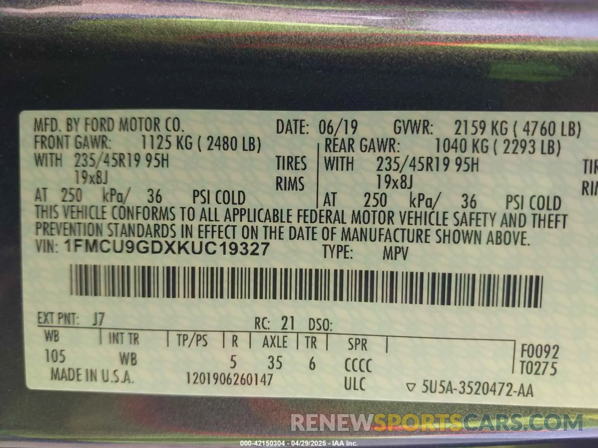 9 Photograph of a damaged car 1FMCU9GDXKUC19327 FORD ESCAPE 2019