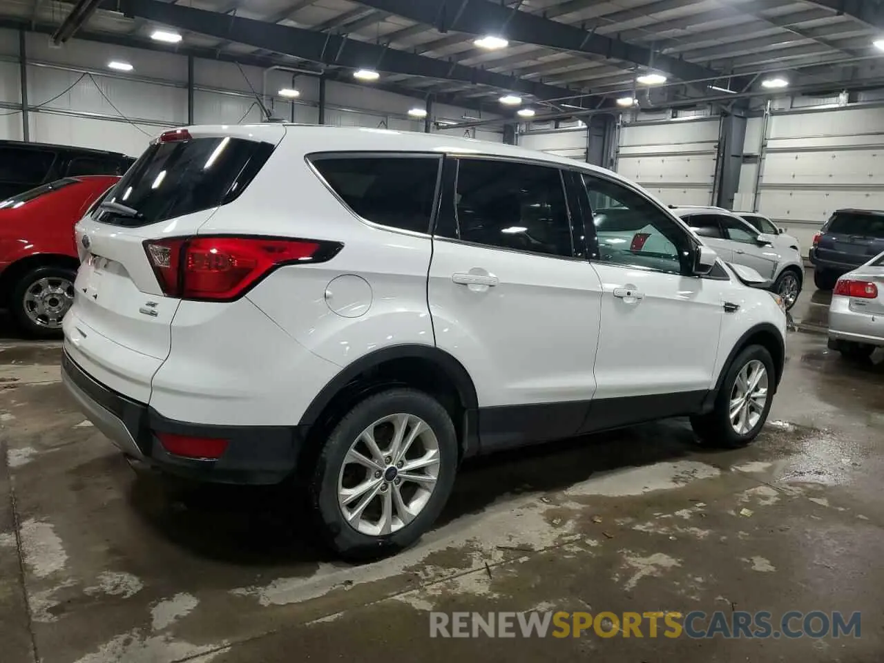 3 Photograph of a damaged car 1FMCU9GDXKUC34183 FORD ESCAPE 2019