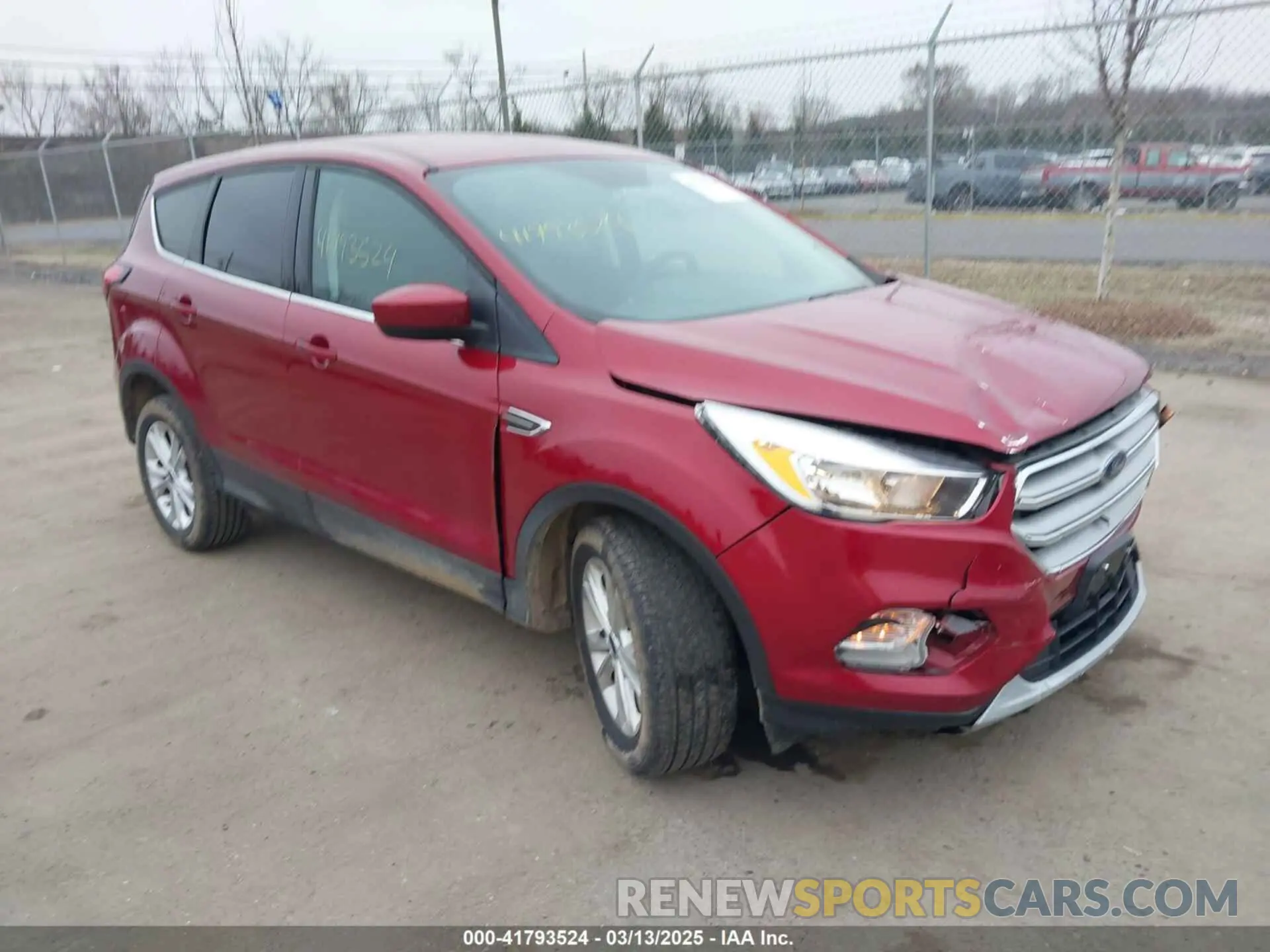 1 Photograph of a damaged car 1FMCU9GDXKUC35625 FORD ESCAPE 2019