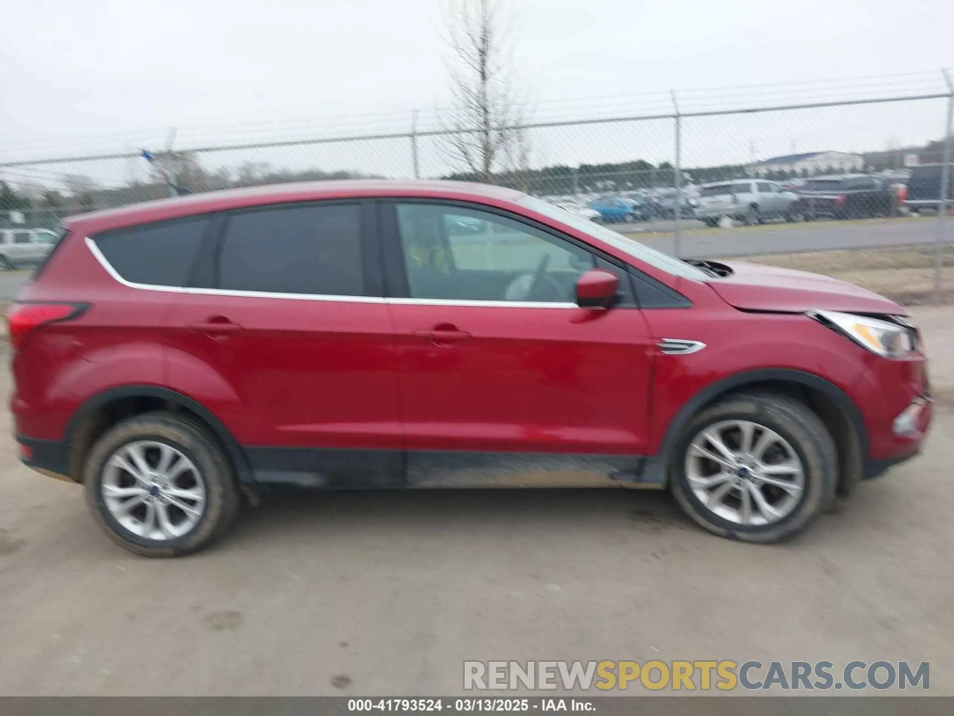 13 Photograph of a damaged car 1FMCU9GDXKUC35625 FORD ESCAPE 2019