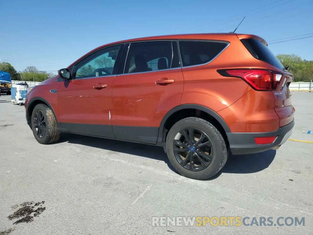 2 Photograph of a damaged car 1FMCU9GDXKUC51162 FORD ESCAPE 2019
