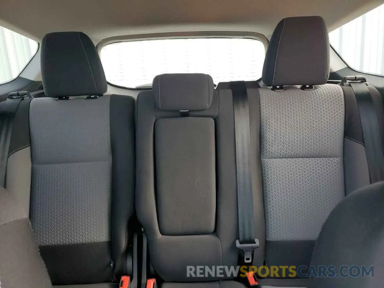 10 Photograph of a damaged car 1FMCU9GDXKUC54496 FORD ESCAPE 2019