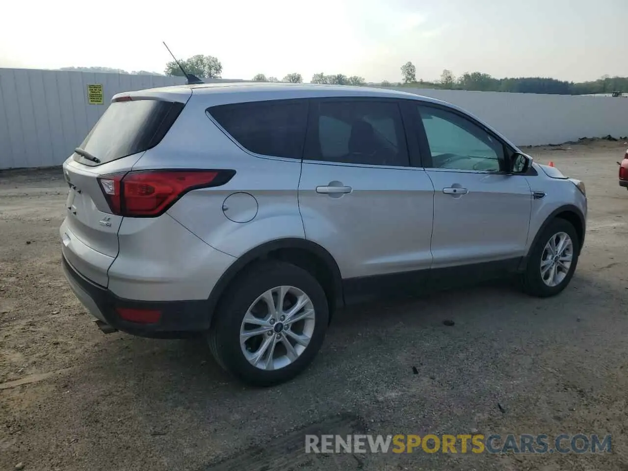 3 Photograph of a damaged car 1FMCU9GDXKUC54496 FORD ESCAPE 2019