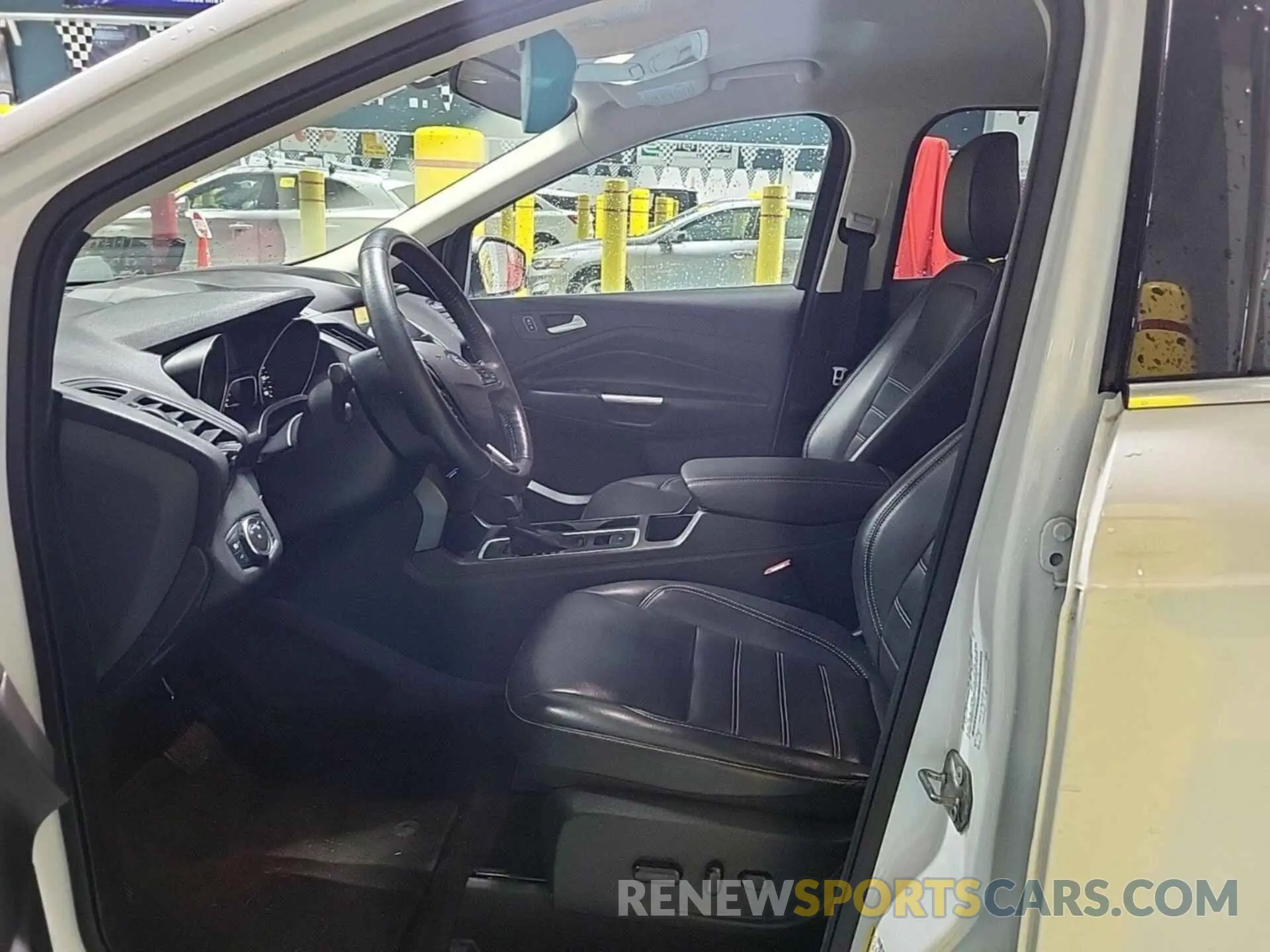 11 Photograph of a damaged car 1FMCU9HD0KUA48764 FORD ESCAPE 2019