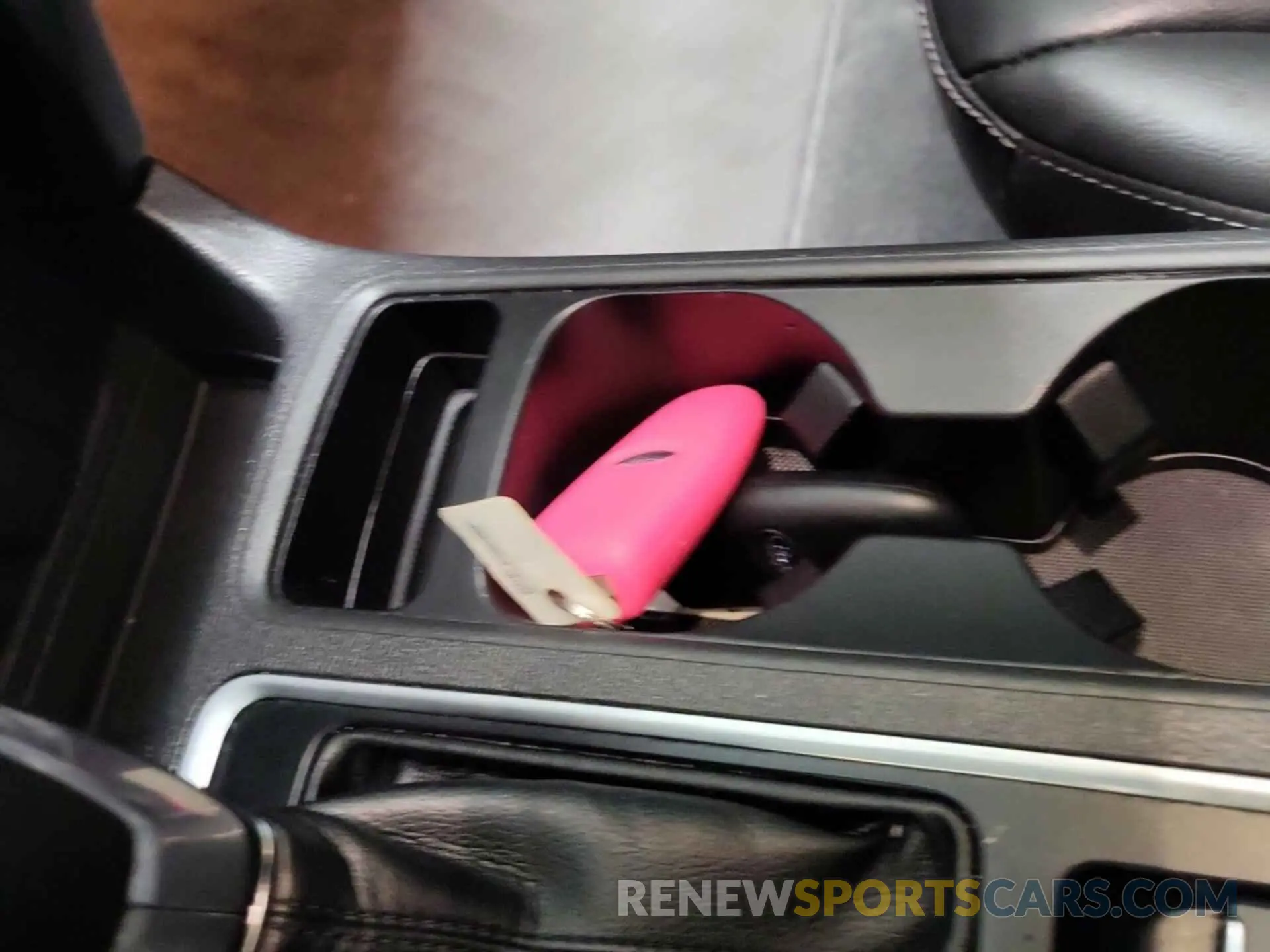 20 Photograph of a damaged car 1FMCU9HD0KUA48764 FORD ESCAPE 2019