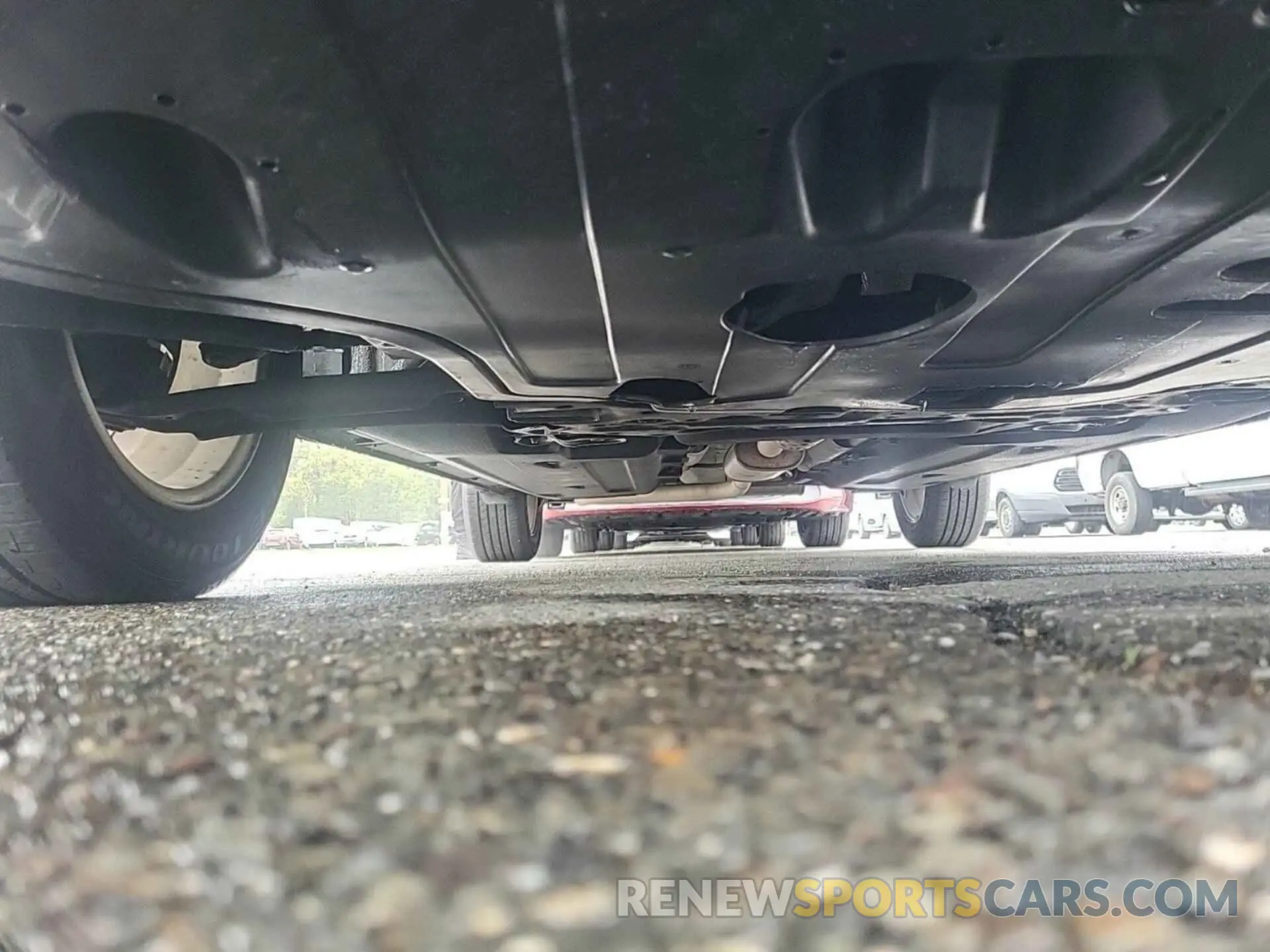 4 Photograph of a damaged car 1FMCU9HD0KUA48764 FORD ESCAPE 2019