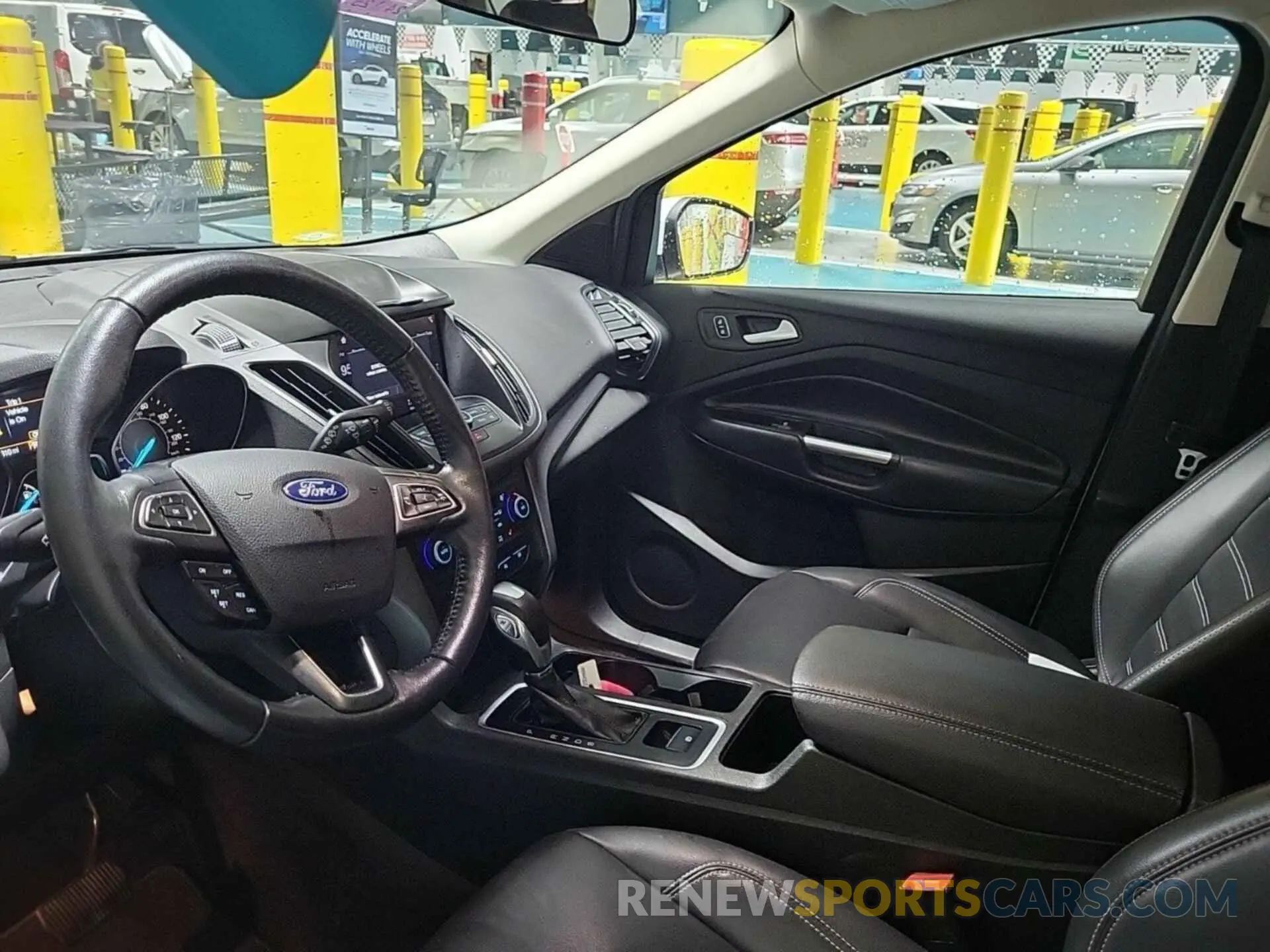 6 Photograph of a damaged car 1FMCU9HD0KUA48764 FORD ESCAPE 2019