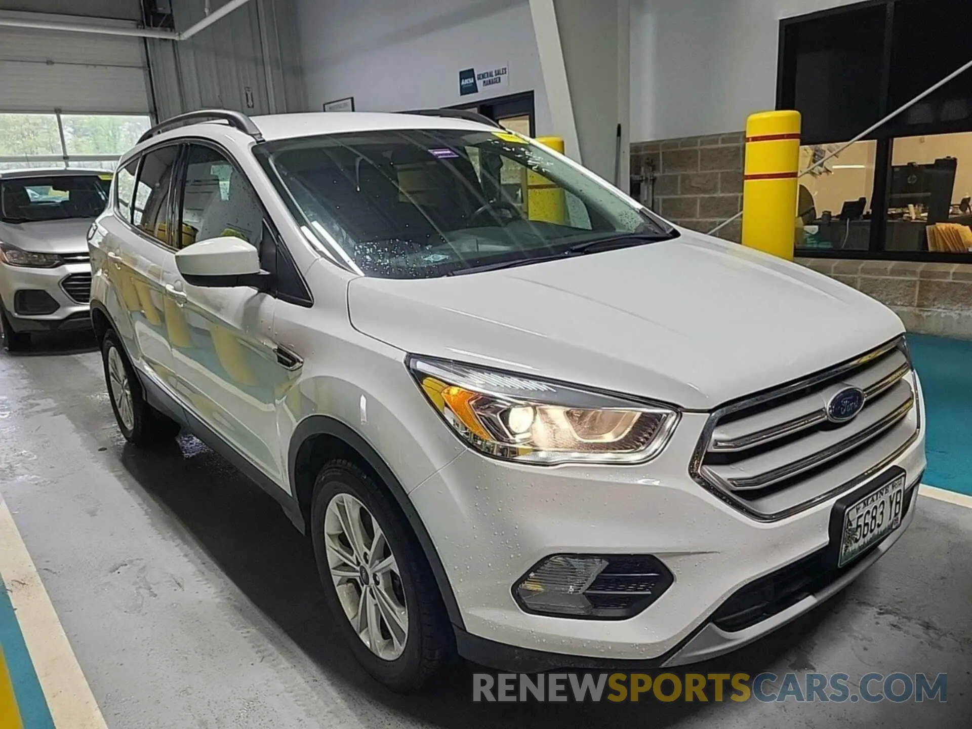 7 Photograph of a damaged car 1FMCU9HD0KUA48764 FORD ESCAPE 2019