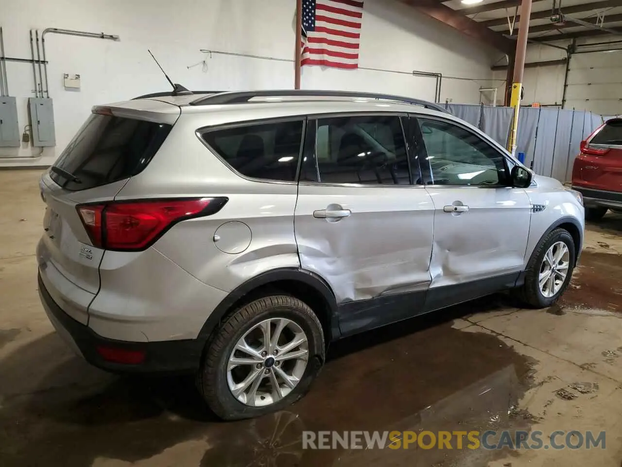 3 Photograph of a damaged car 1FMCU9HD0KUA58291 FORD ESCAPE 2019