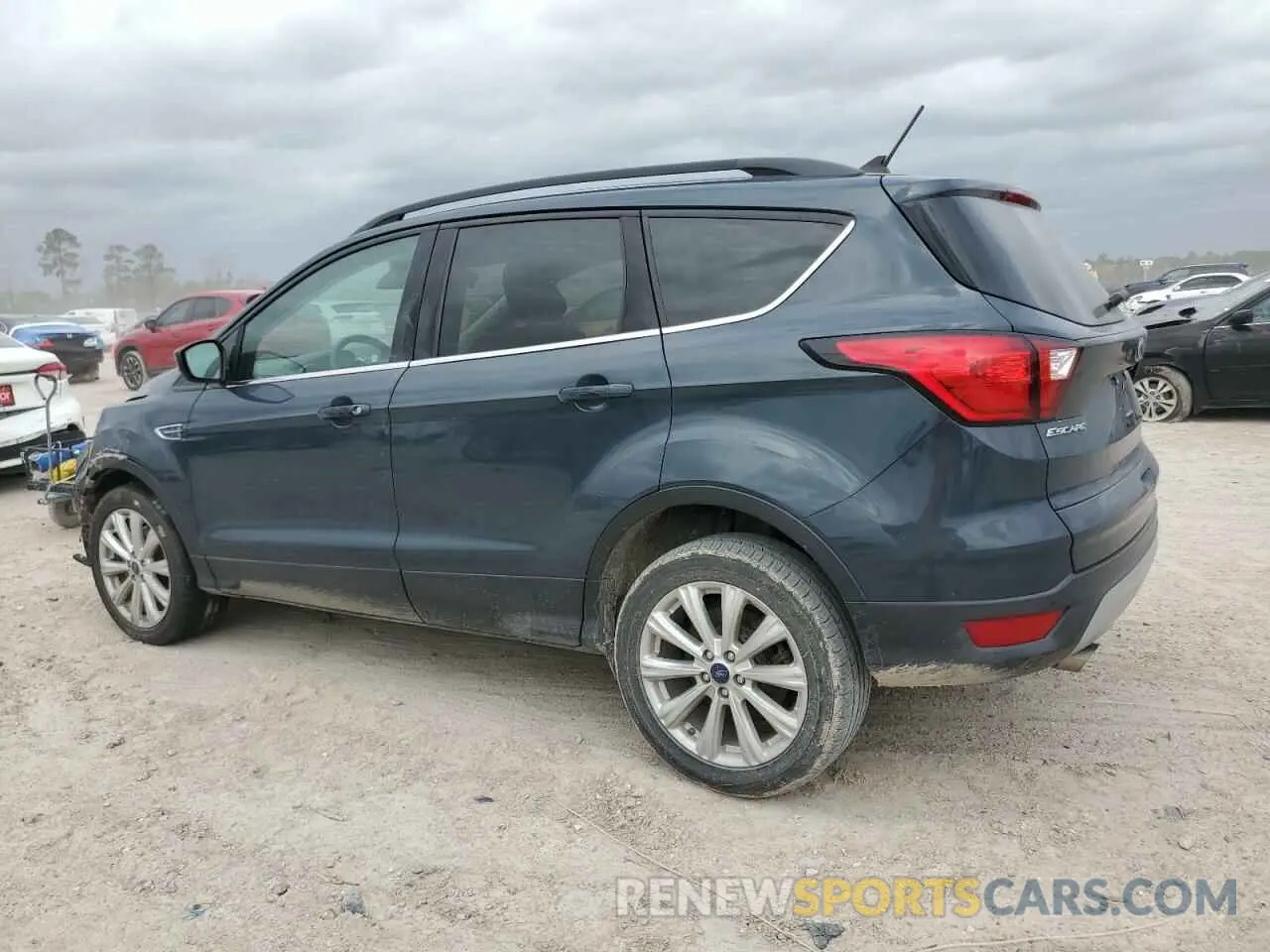2 Photograph of a damaged car 1FMCU9HD1KUA09004 FORD ESCAPE 2019
