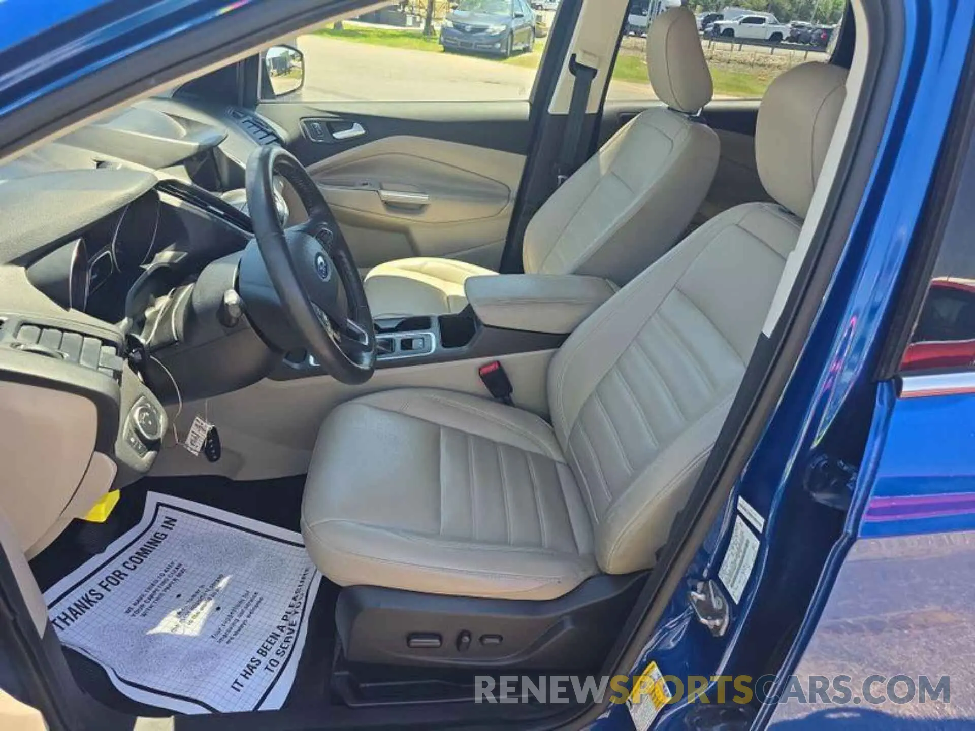 19 Photograph of a damaged car 1FMCU9HD1KUA65573 FORD ESCAPE 2019