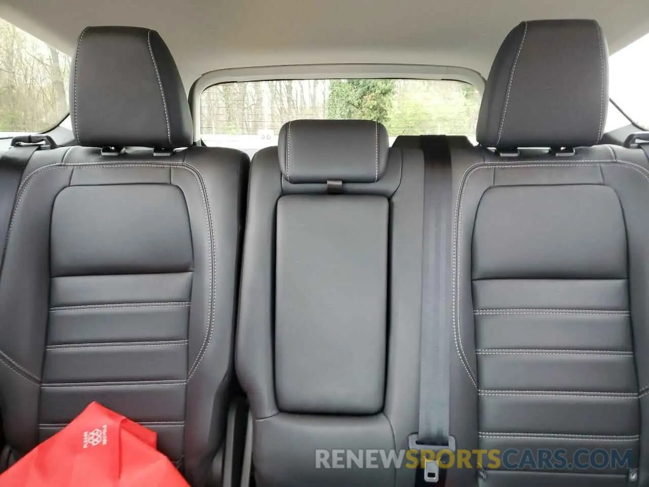 10 Photograph of a damaged car 1FMCU9HD1KUB18918 FORD ESCAPE 2019