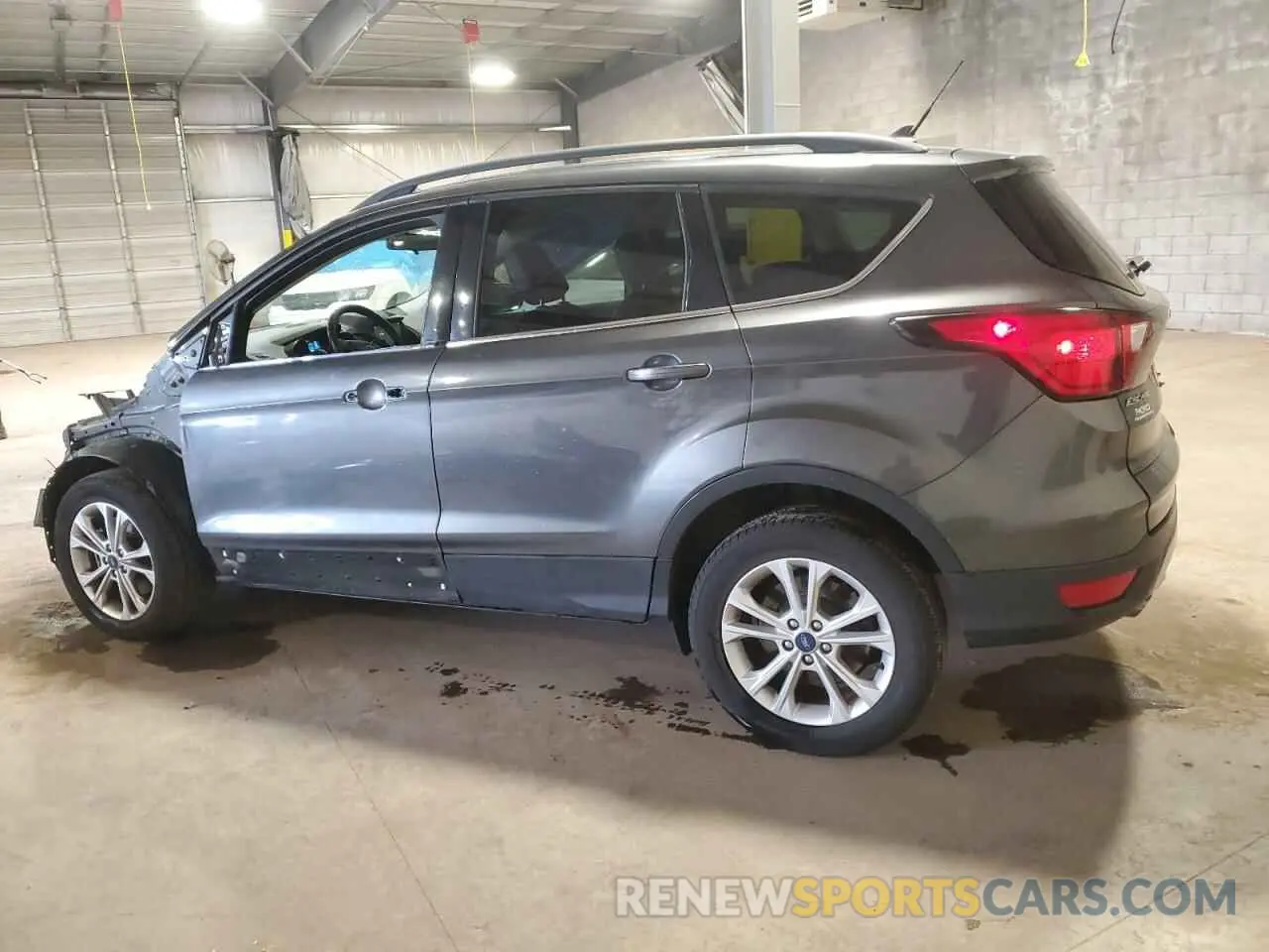 2 Photograph of a damaged car 1FMCU9HD1KUB43673 FORD ESCAPE 2019