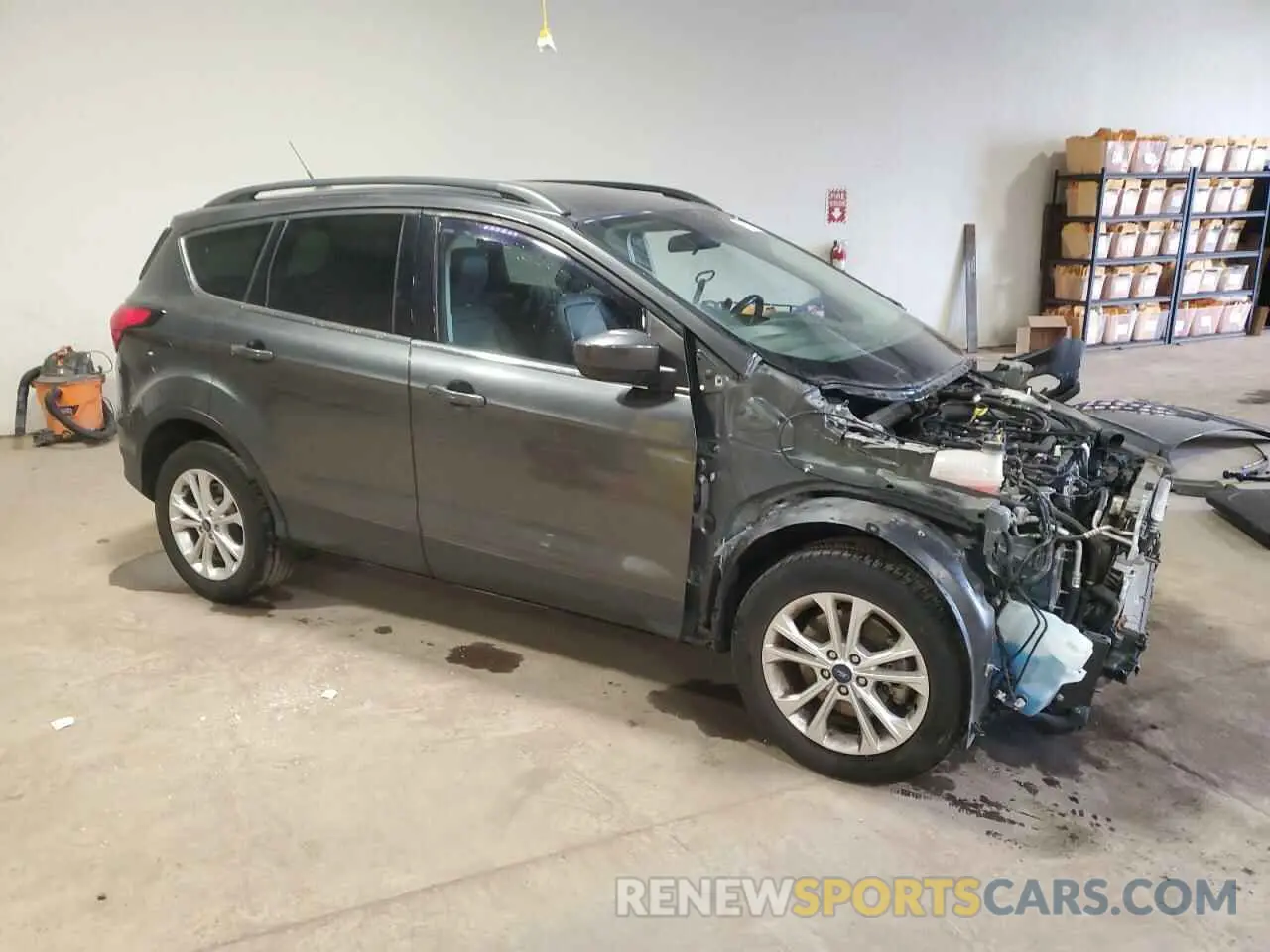 4 Photograph of a damaged car 1FMCU9HD1KUB43673 FORD ESCAPE 2019