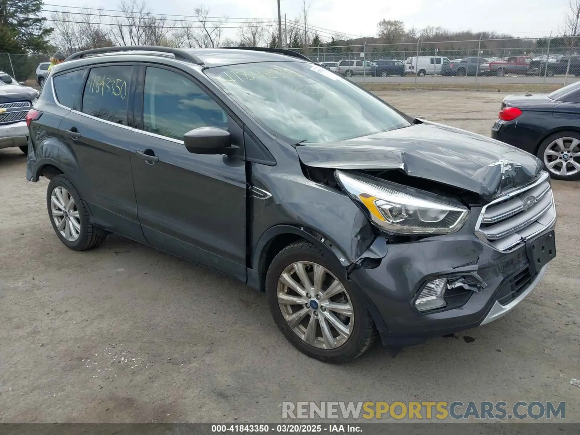 1 Photograph of a damaged car 1FMCU9HD1KUB75409 FORD ESCAPE 2019