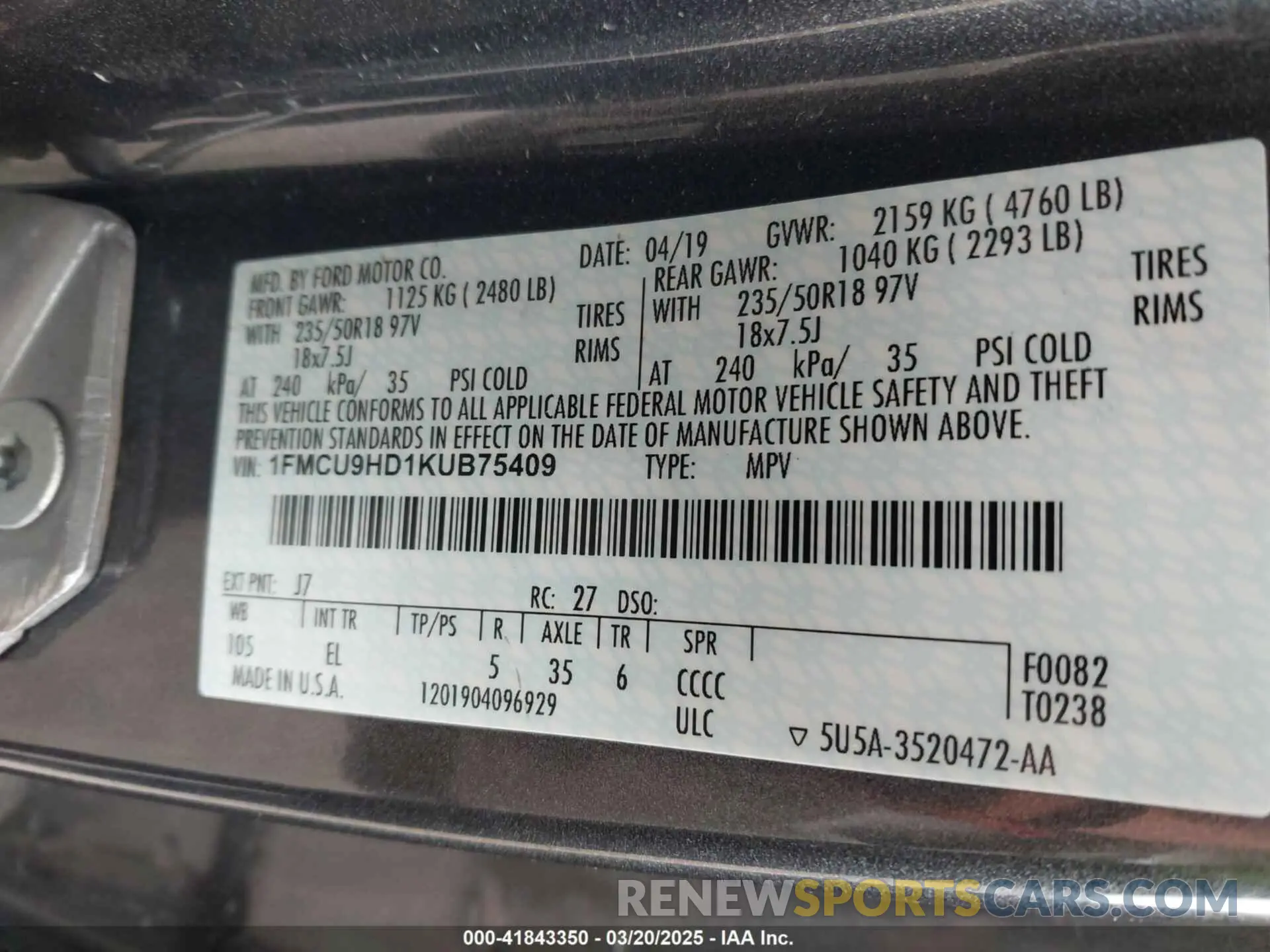 9 Photograph of a damaged car 1FMCU9HD1KUB75409 FORD ESCAPE 2019