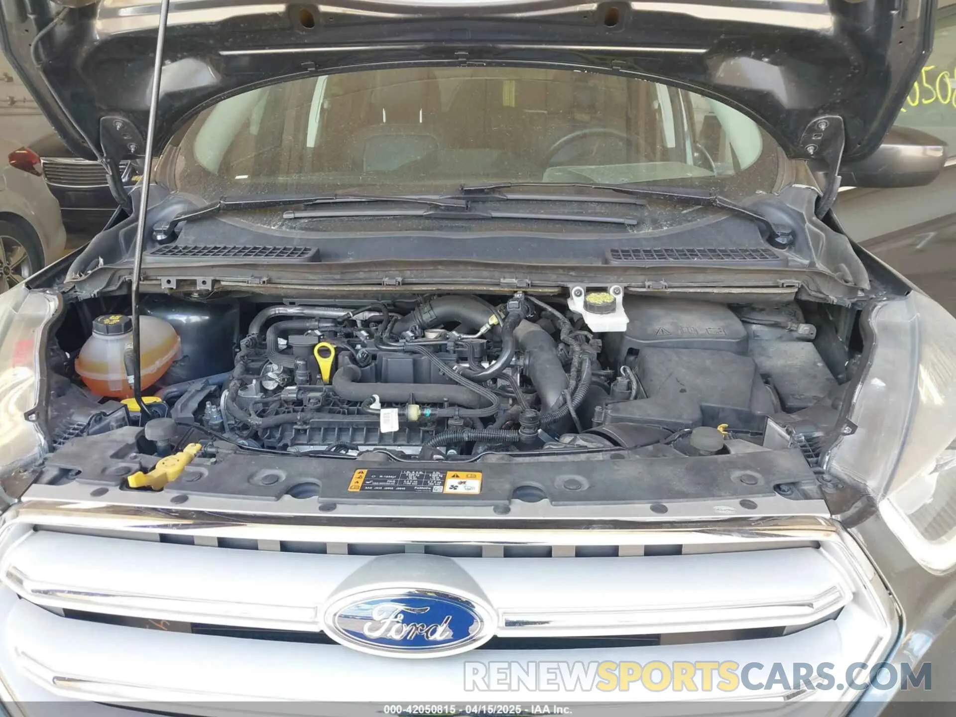 10 Photograph of a damaged car 1FMCU9HD1KUC04360 FORD ESCAPE 2019