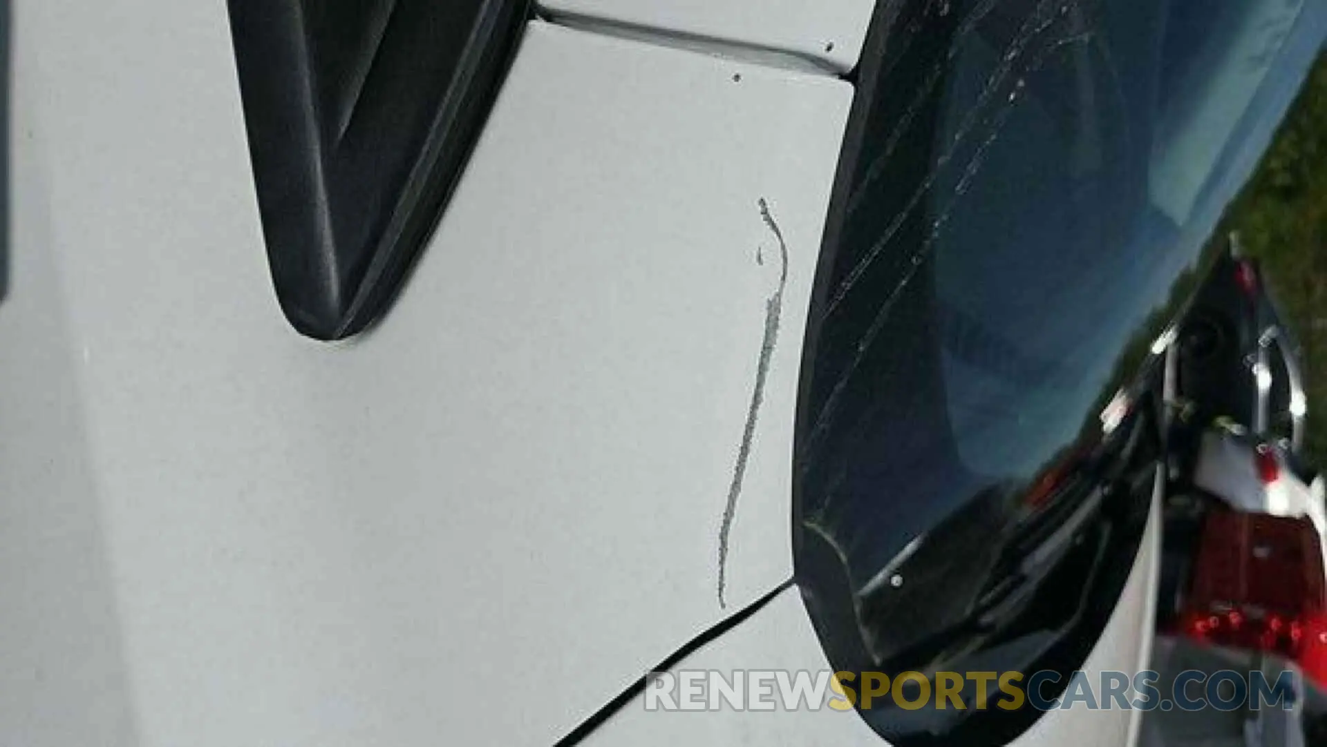 1 Photograph of a damaged car 1FMCU9HD1KUC35933 FORD ESCAPE 2019
