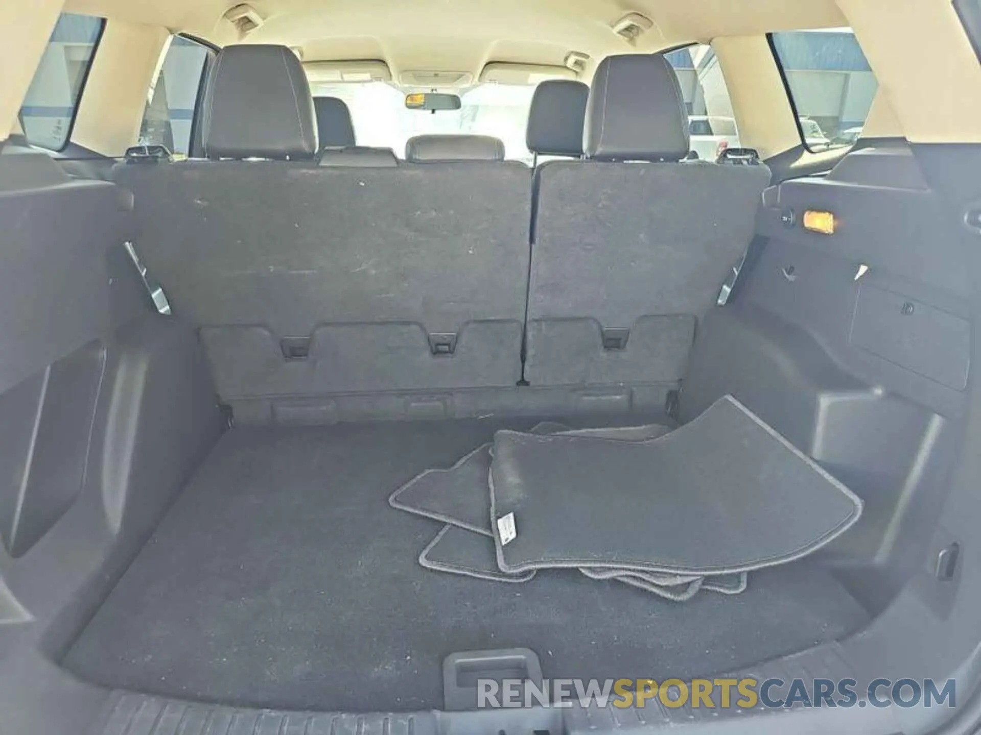 15 Photograph of a damaged car 1FMCU9HD1KUC35933 FORD ESCAPE 2019
